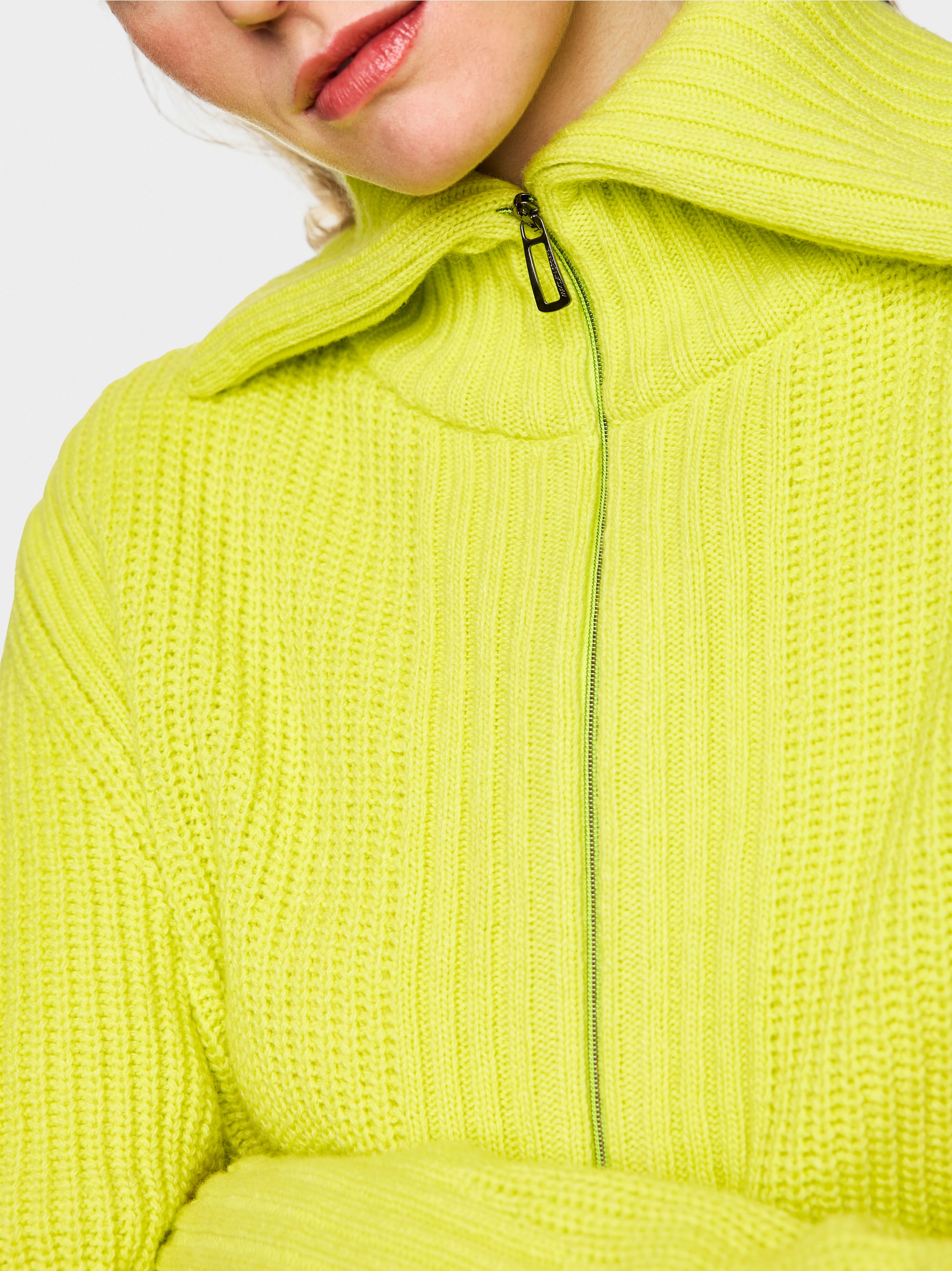Cardigan à col Knitted in Germany