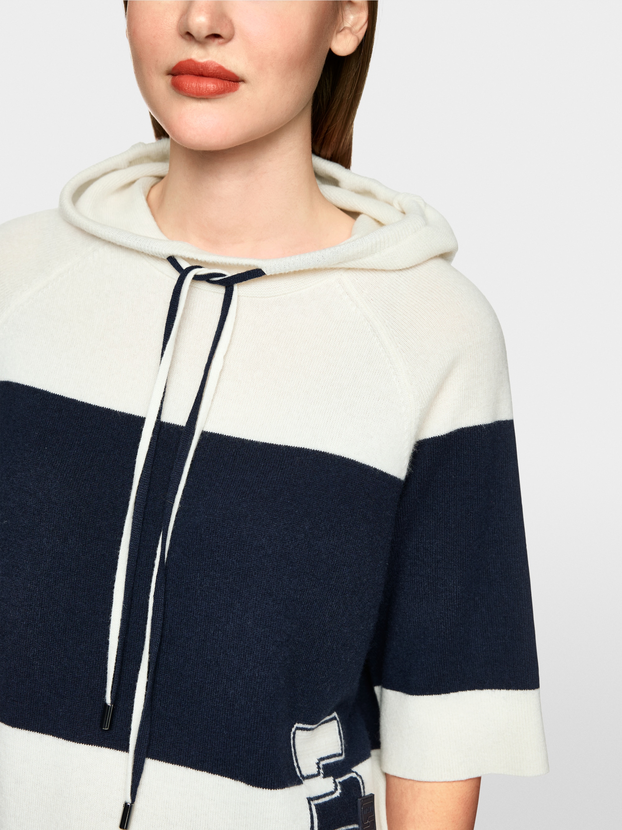 Kapuzenpullover mit Kaschmir