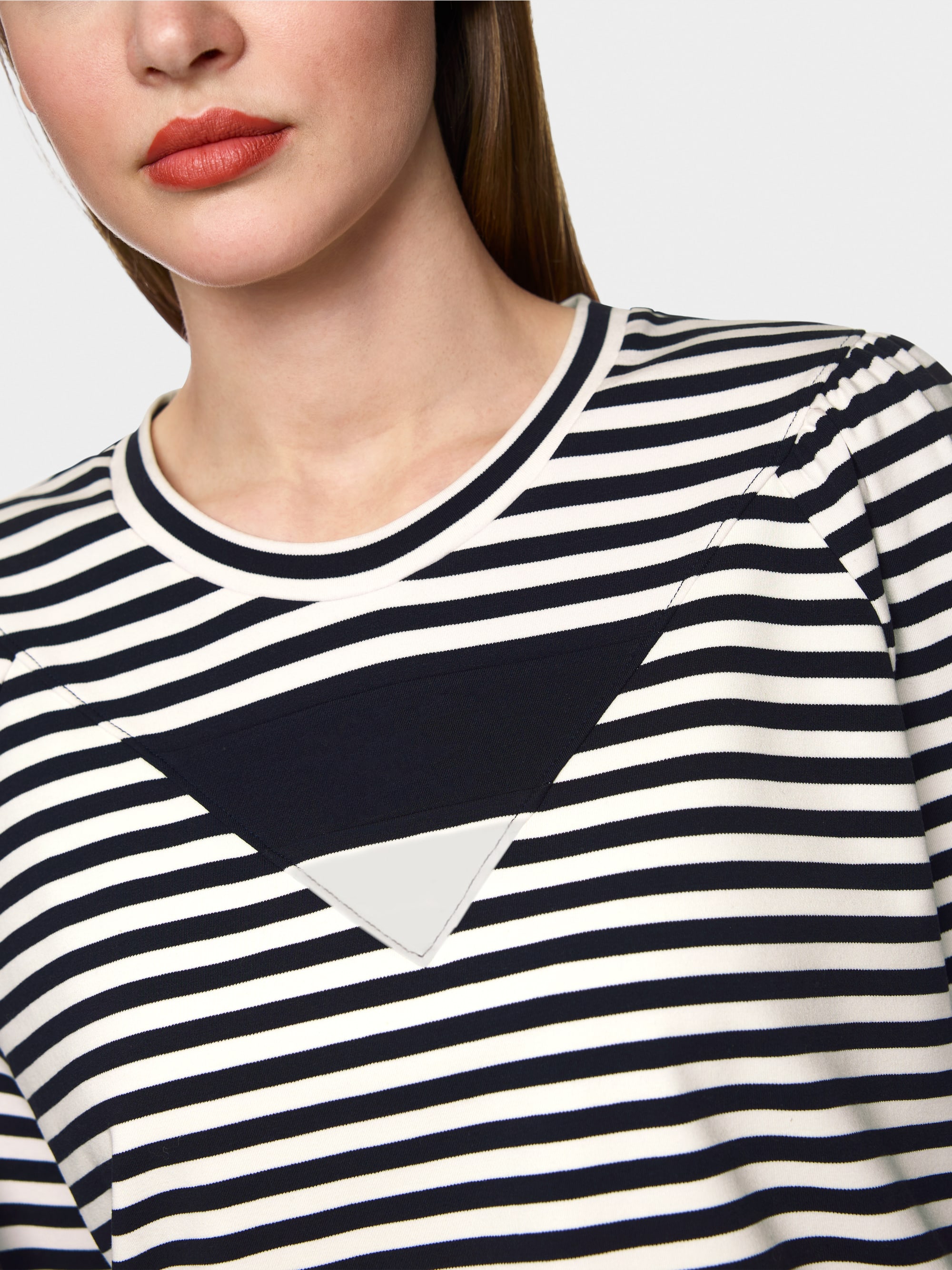 Geringeltes Sweatshirt