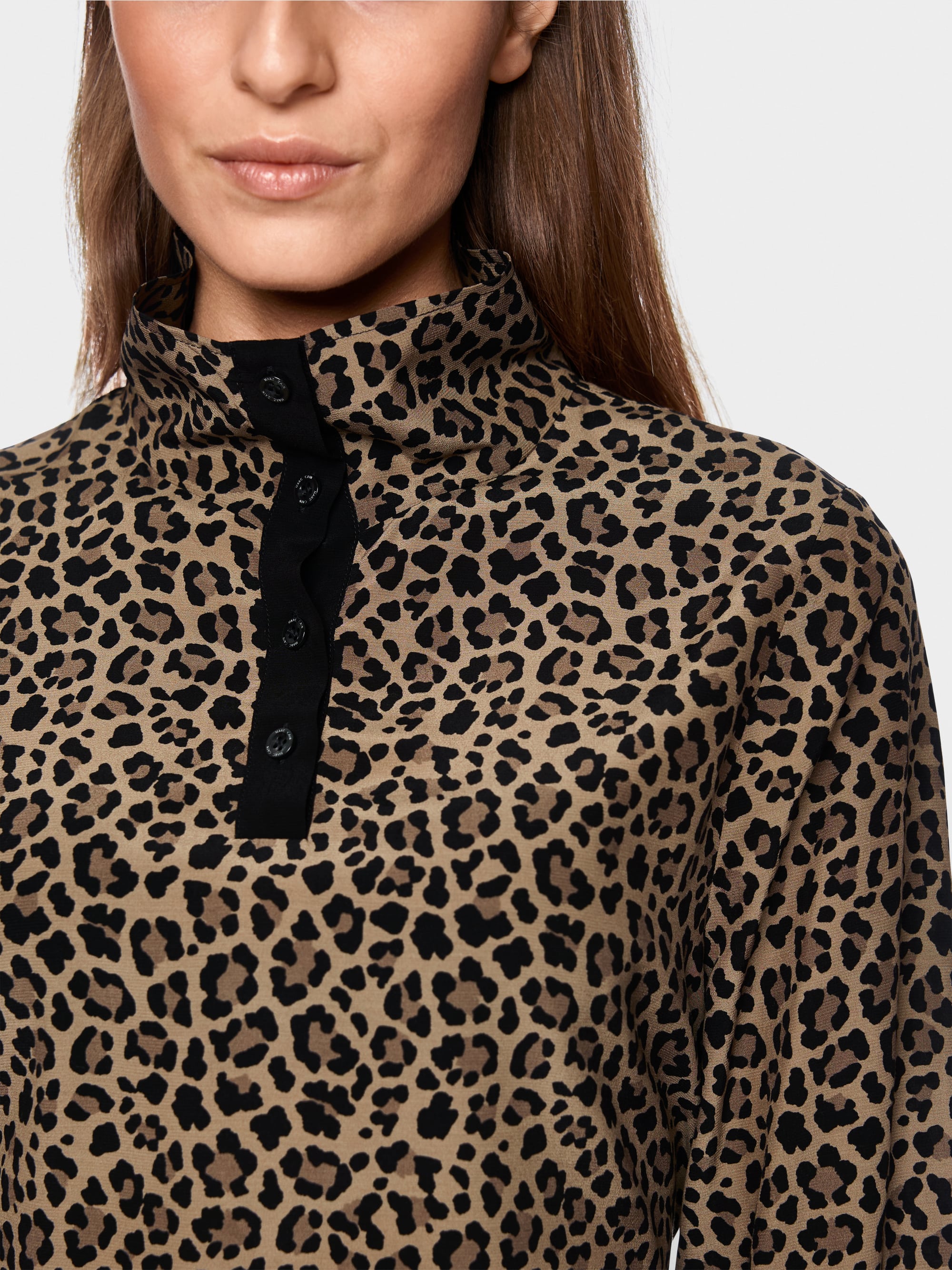 Viscose blouse with leopard print