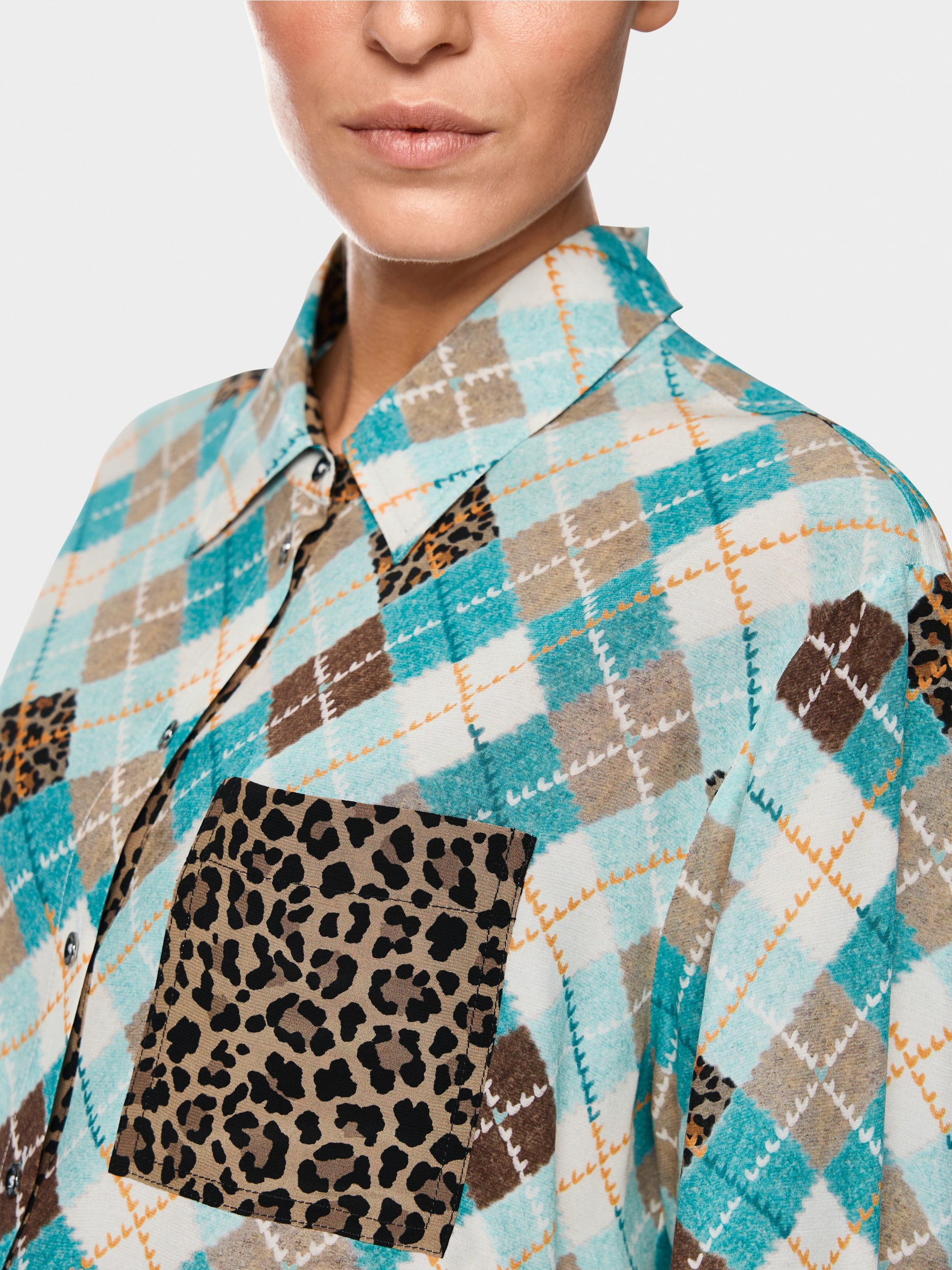 Viscose blouse with argyle pattern
