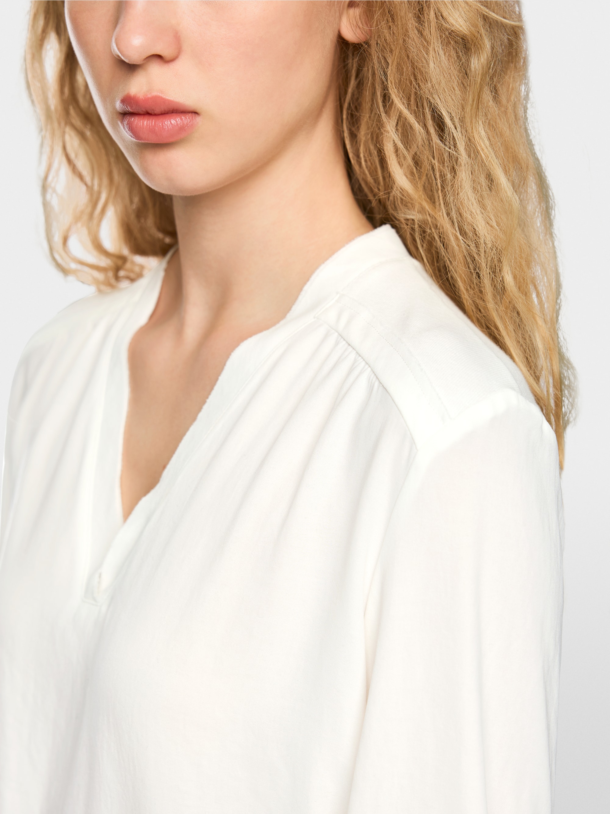 Blusenshirt aus Materialmix