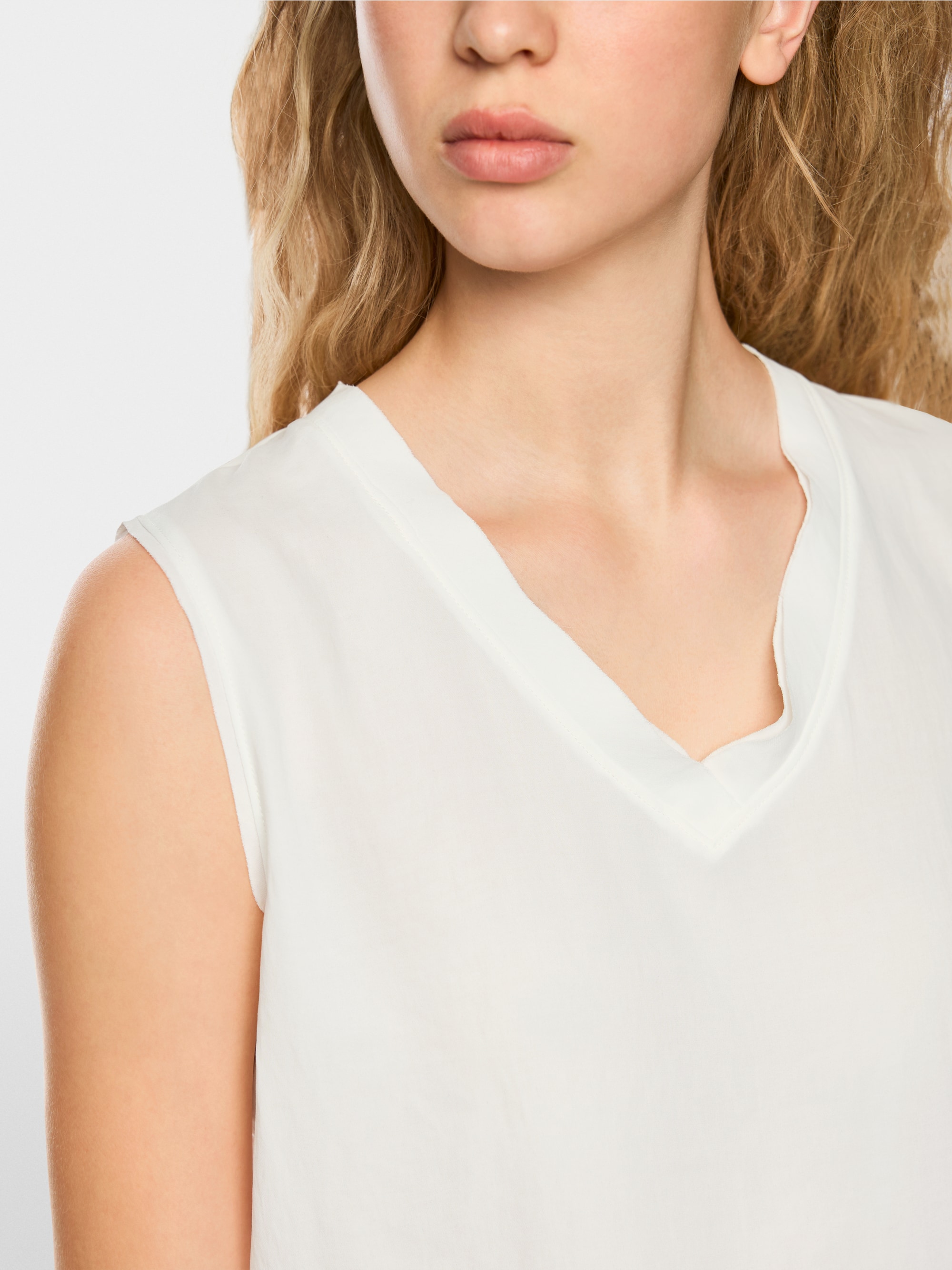 Top ample sans manches