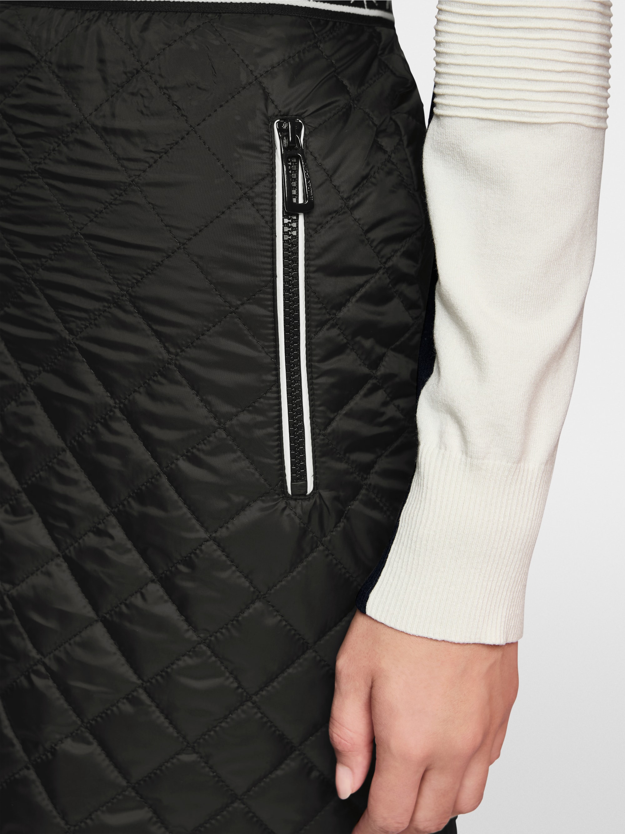 Mini-jupe matelassée « Rethink Together »
