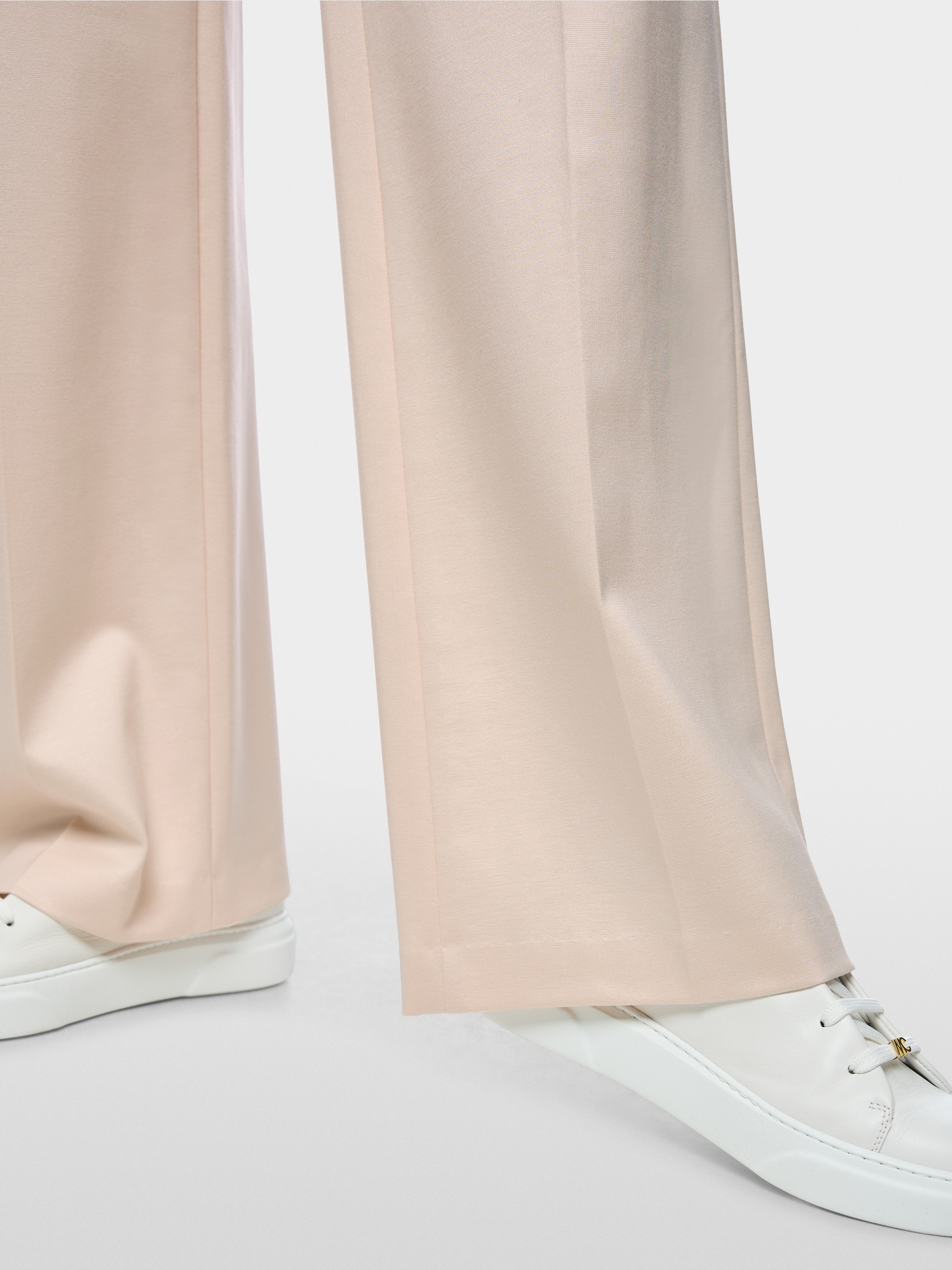 Puddle pants model WINDER