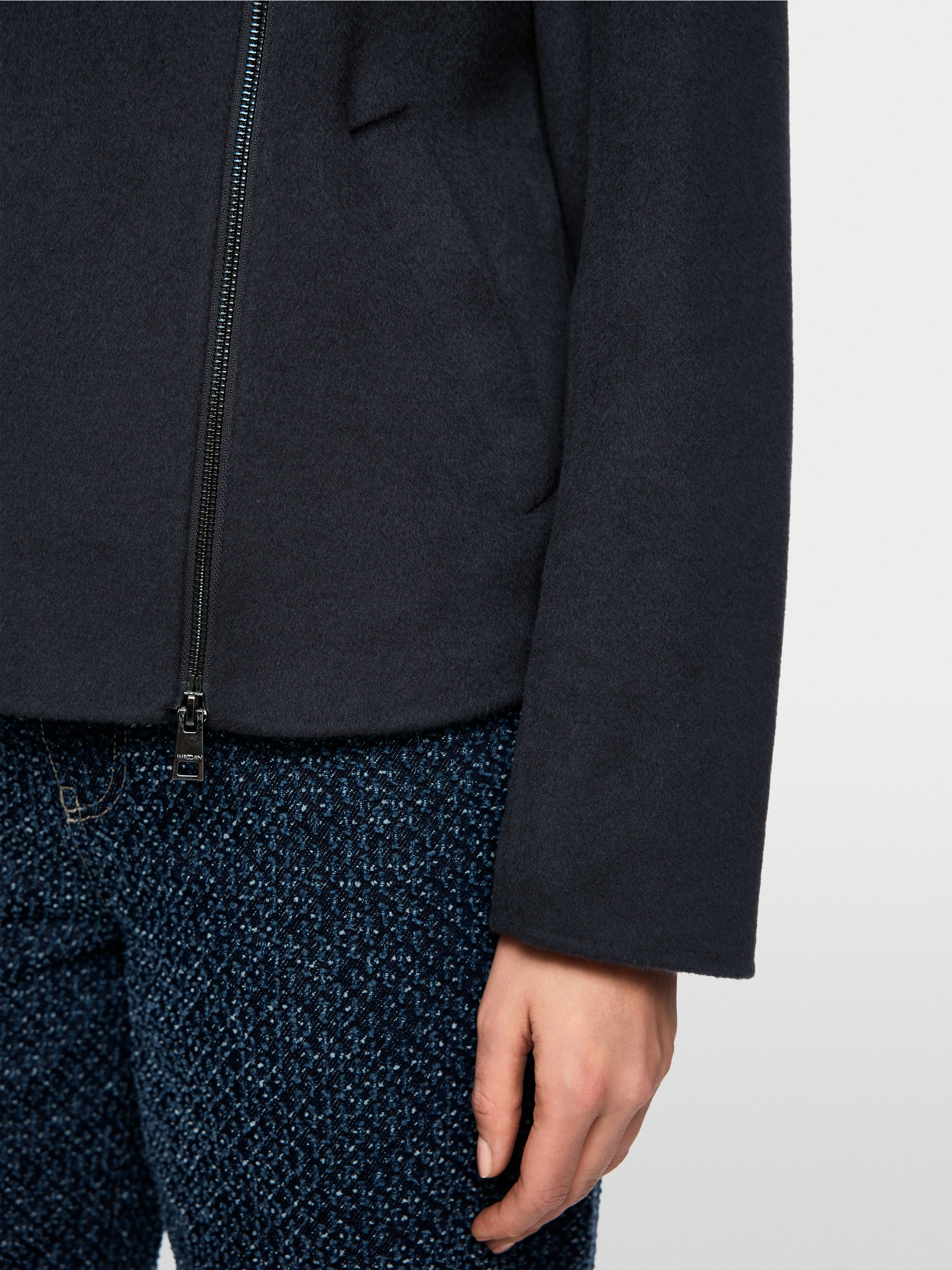 Élégant cardigan en laine style motard