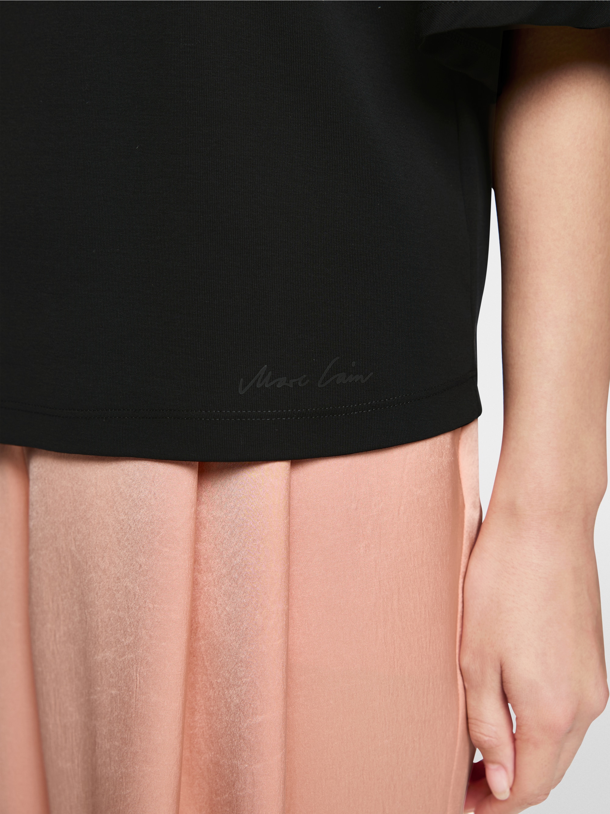 T-shirt ample à col montant