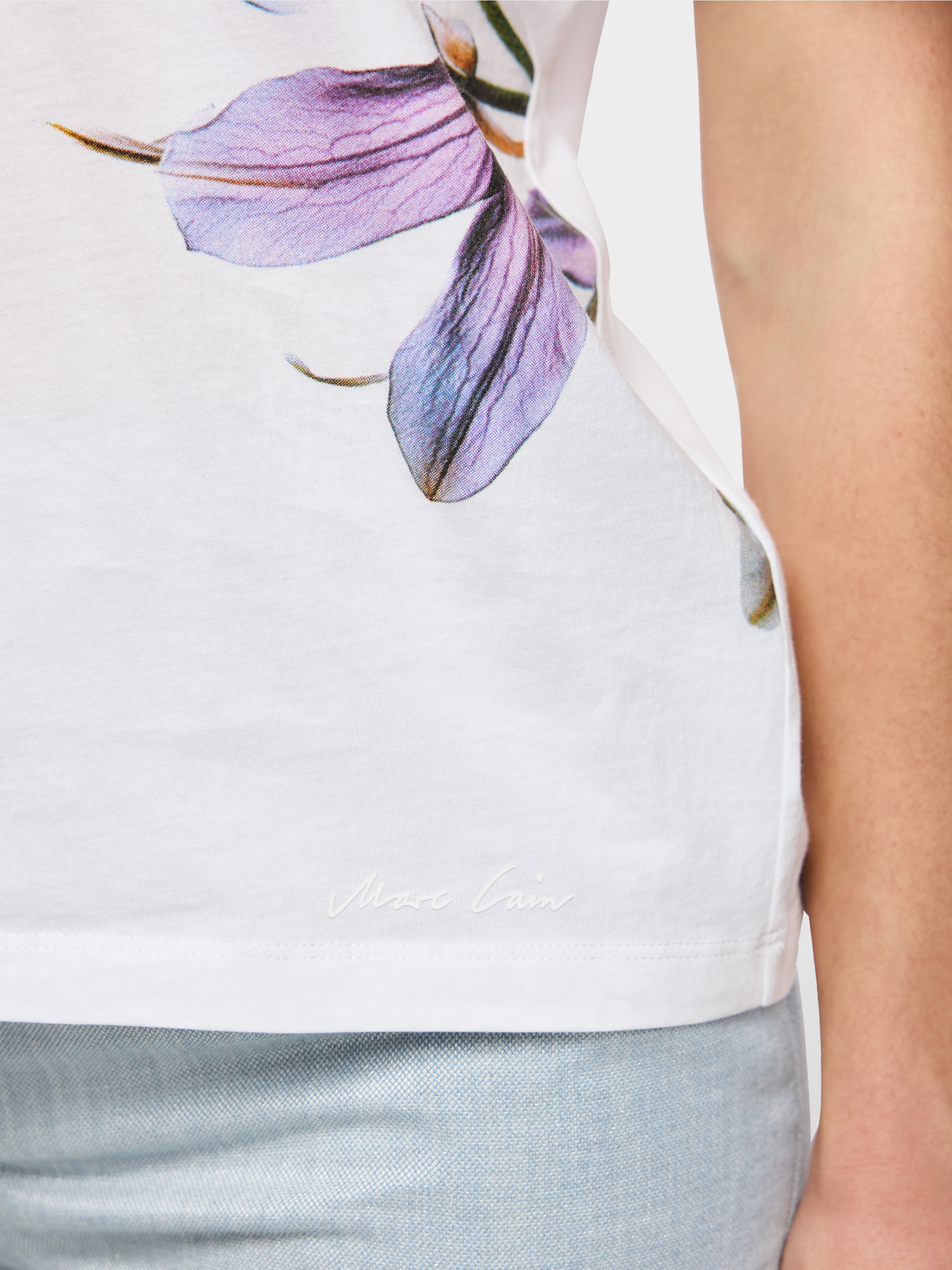 T-shirt à manches courtes avec imprimé lys