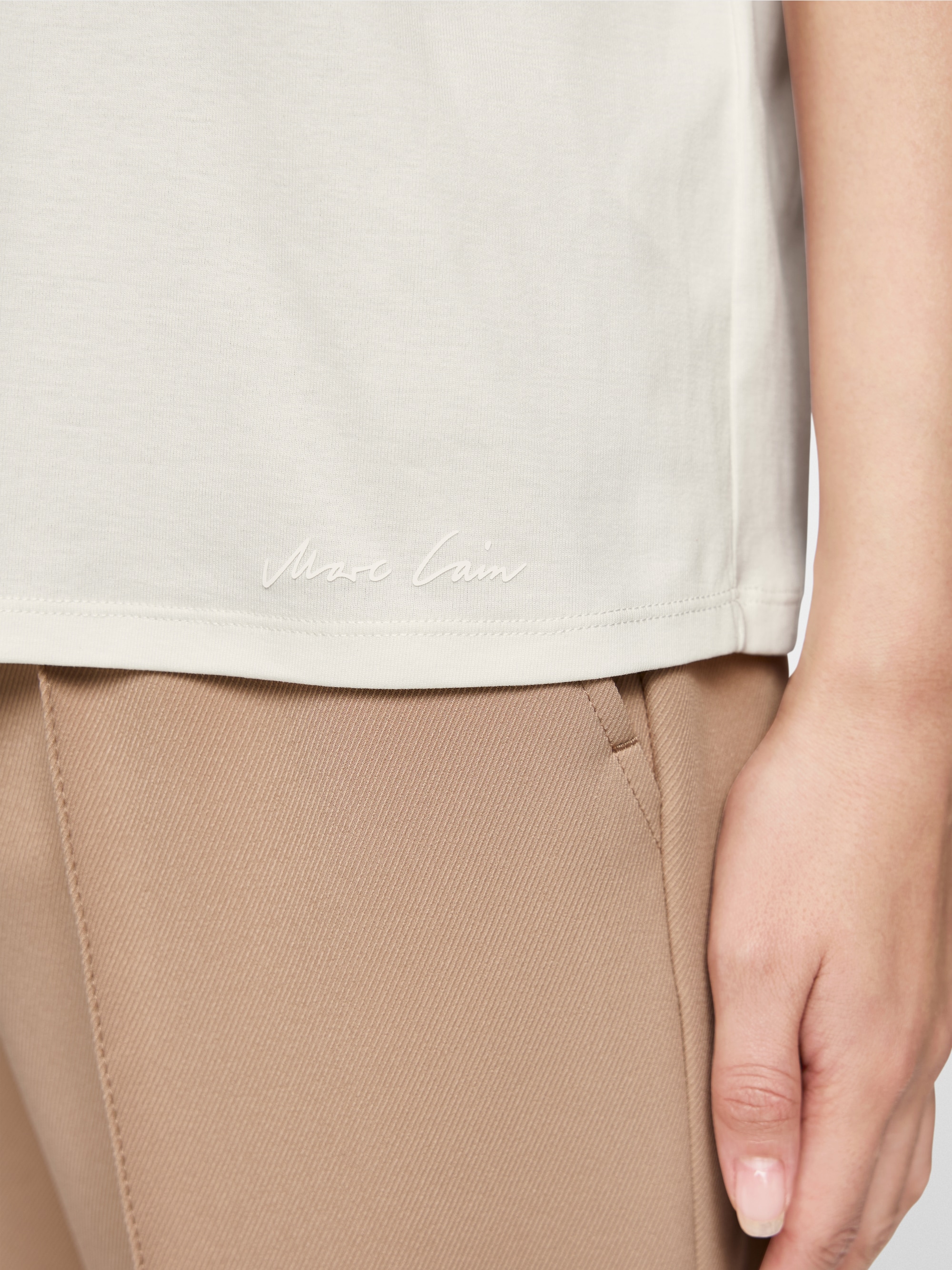 T-shirt à manches courtes avec pierres thermocollantes