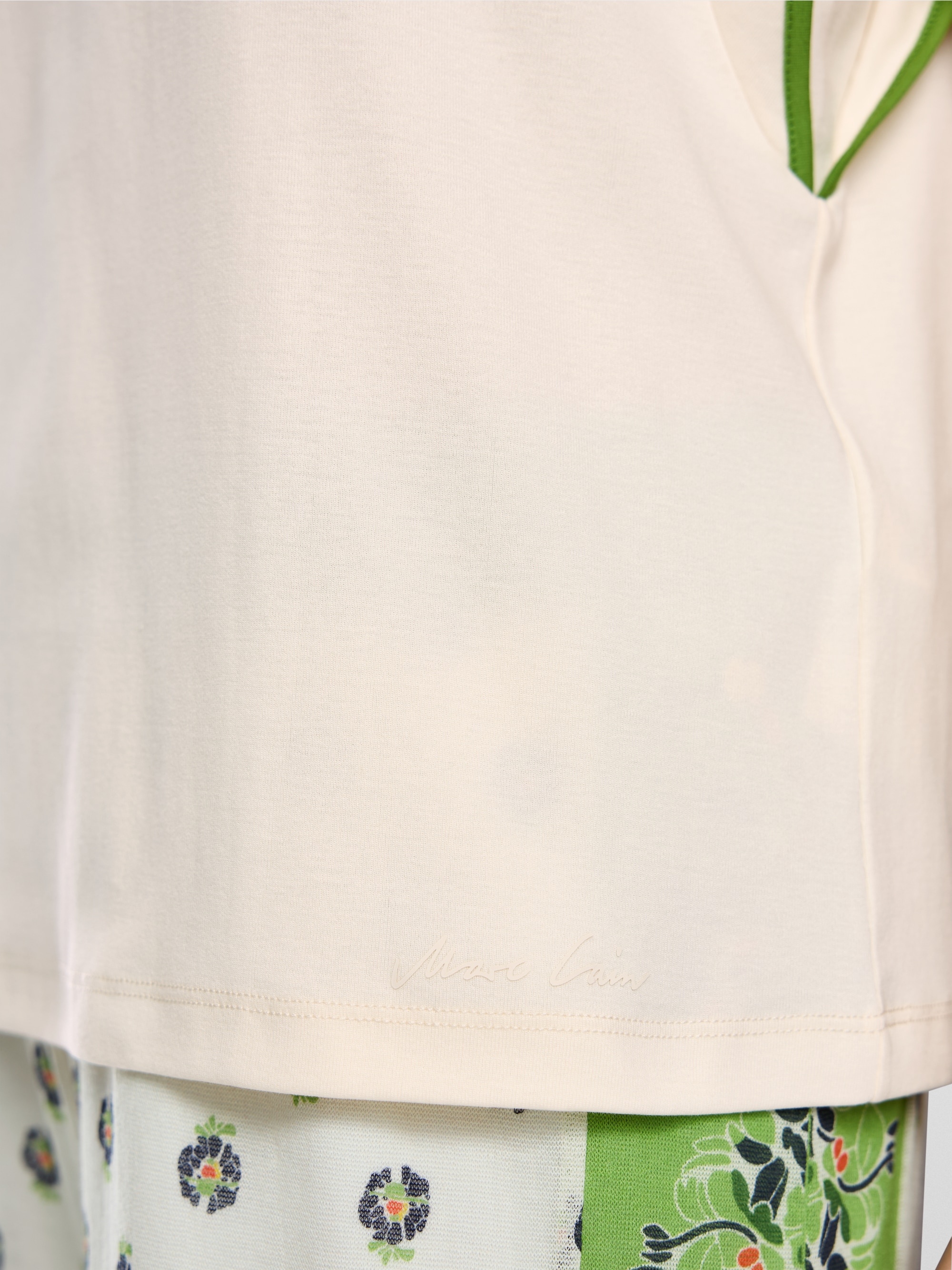 Feminine cotton stretch shirt