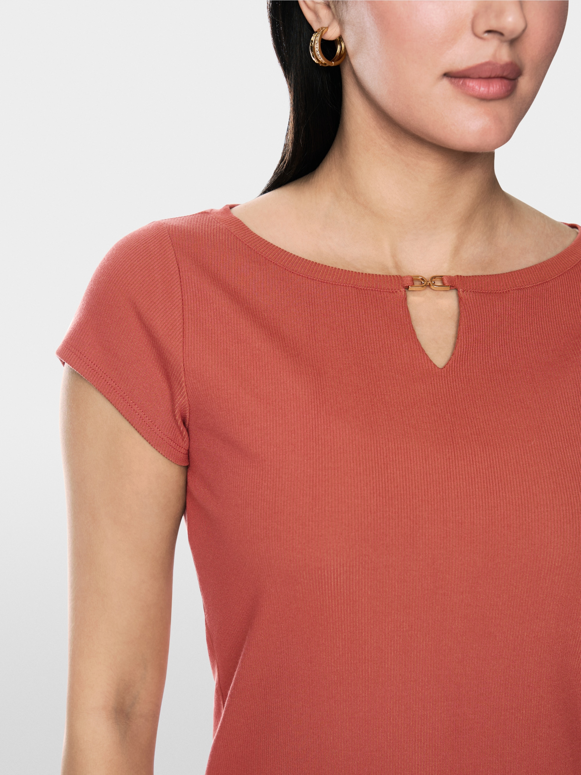 Stretch cotton shirt with cut-out