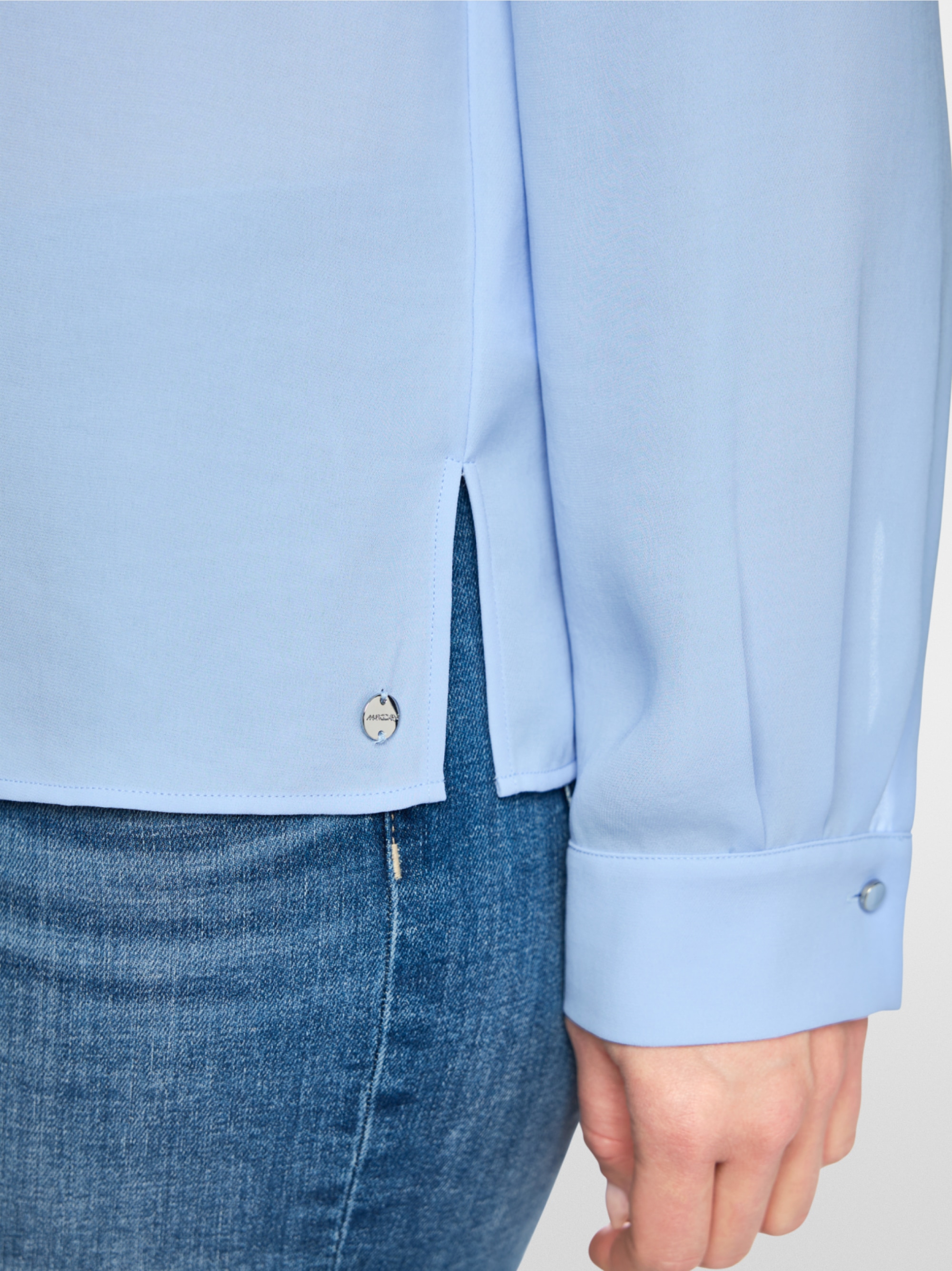 Casual blouse with concealed buttoning