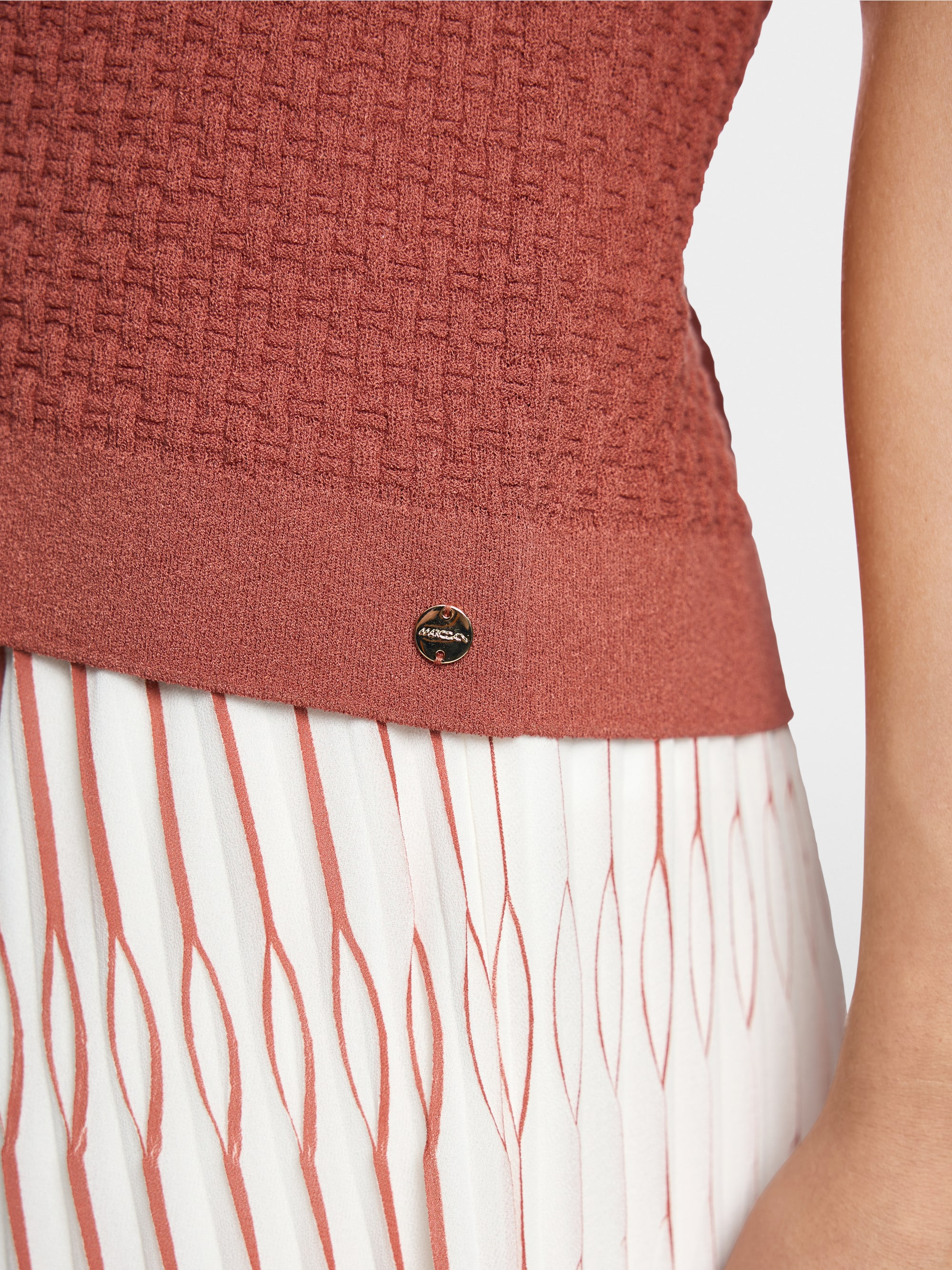 ‘Knitted in Germany’ viscose top