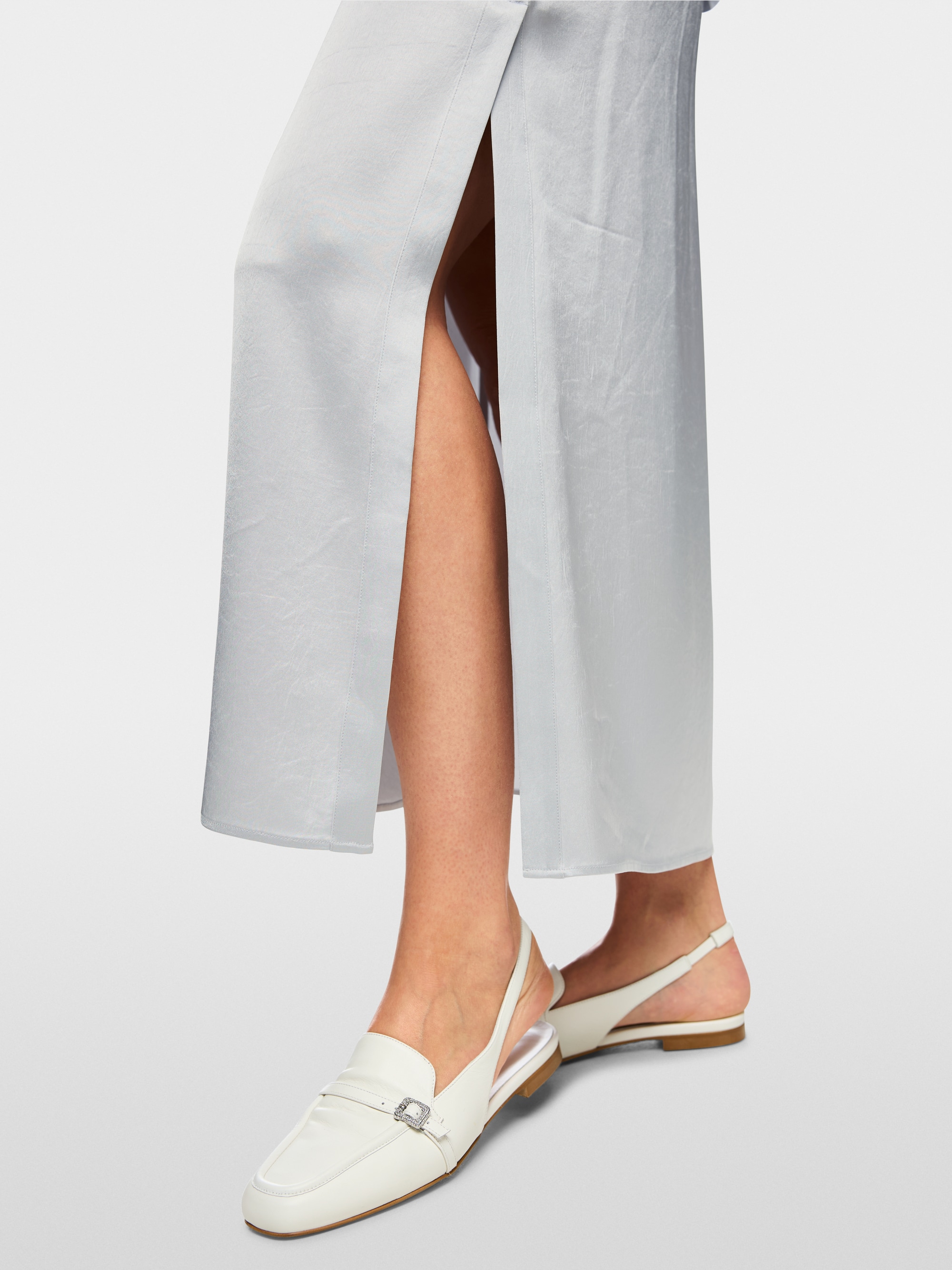 Jupe midi à l'éclat soyeux