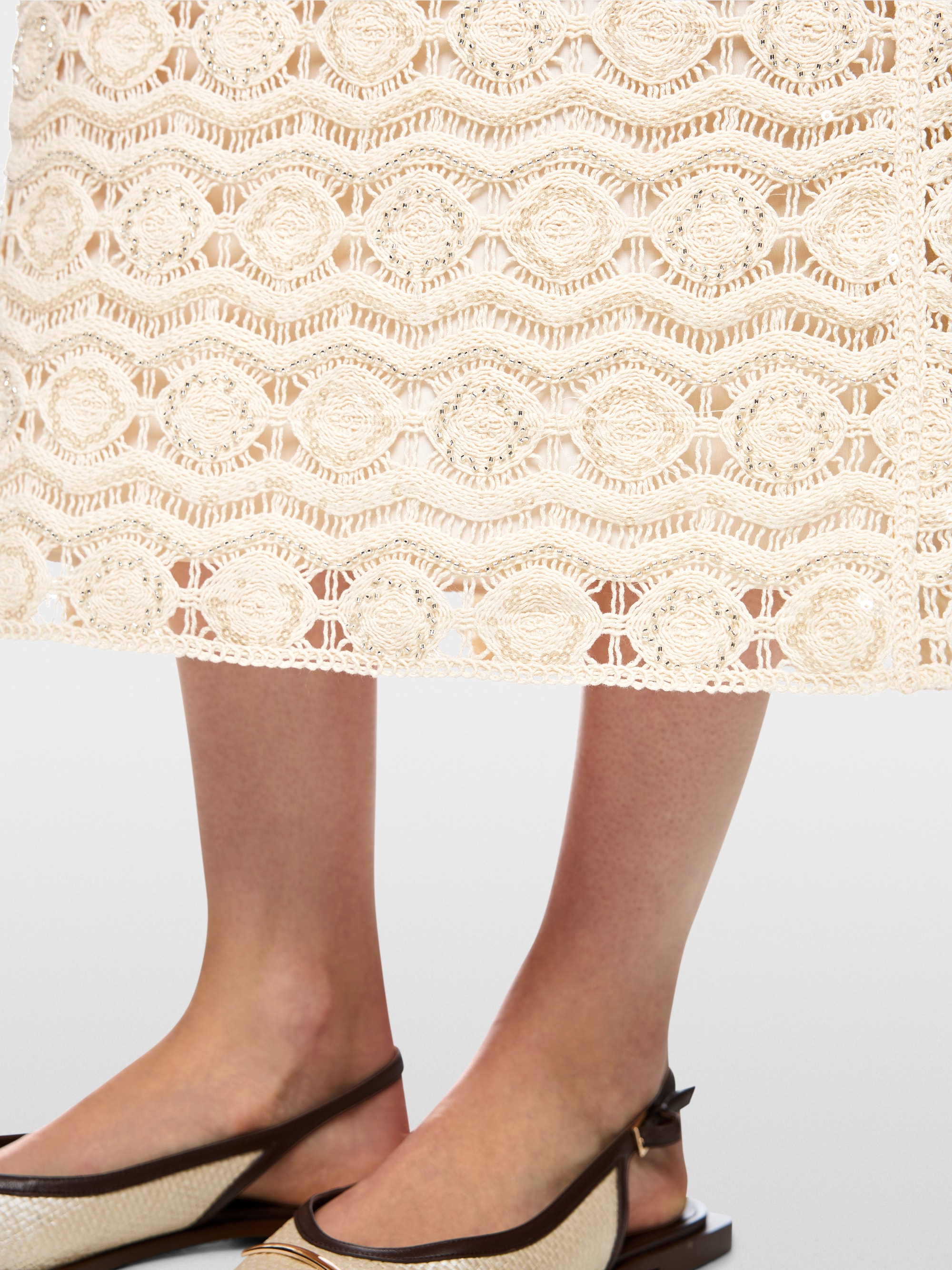 Openwork skirt with mini beads