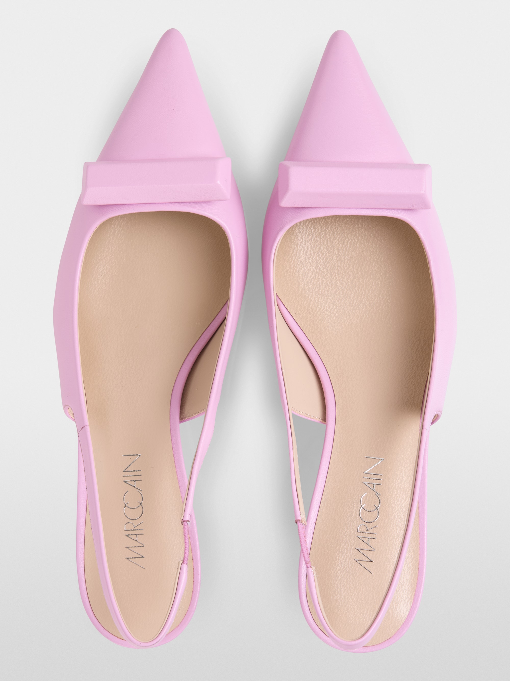 Escarpins à bride élégants à talons en cuir