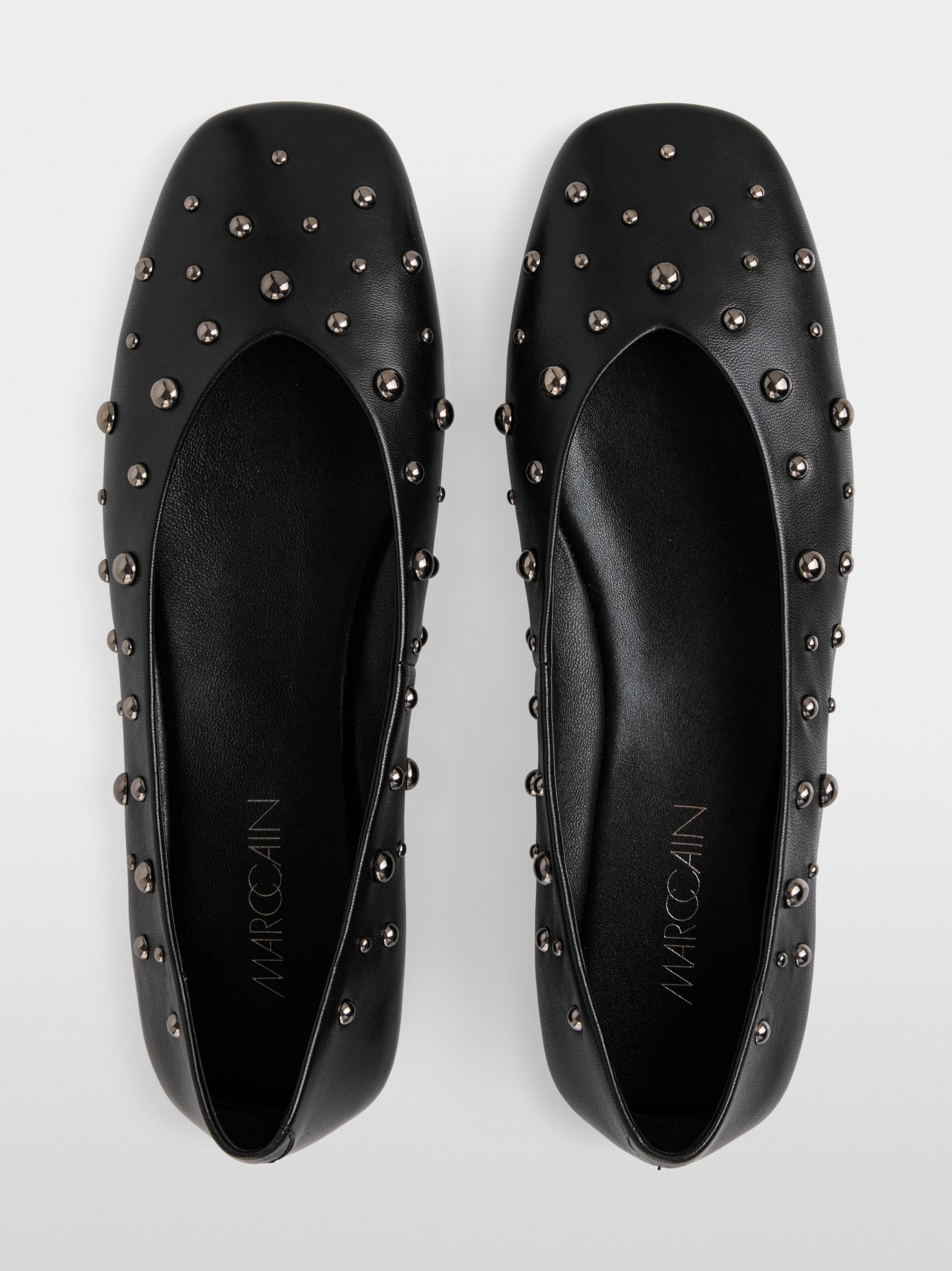 Leder-Ballerina mit Nieten