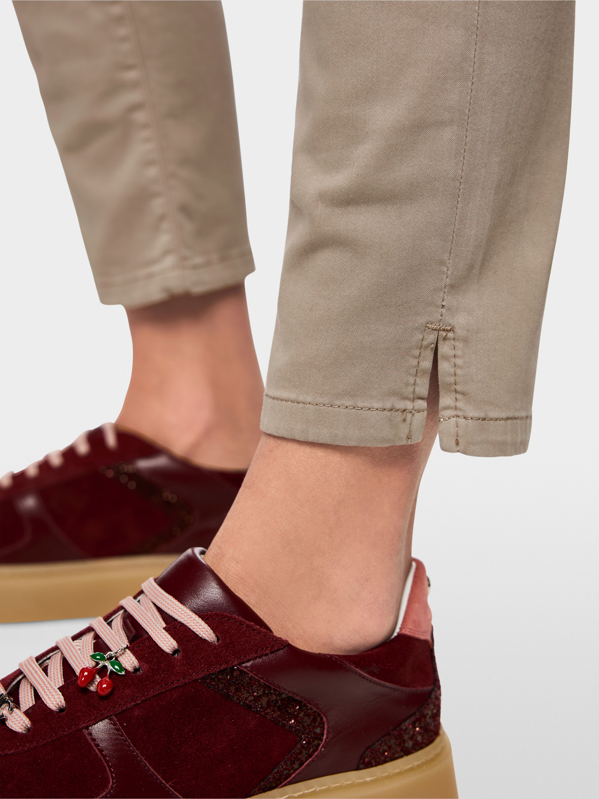 SILEA modern slim fit pants