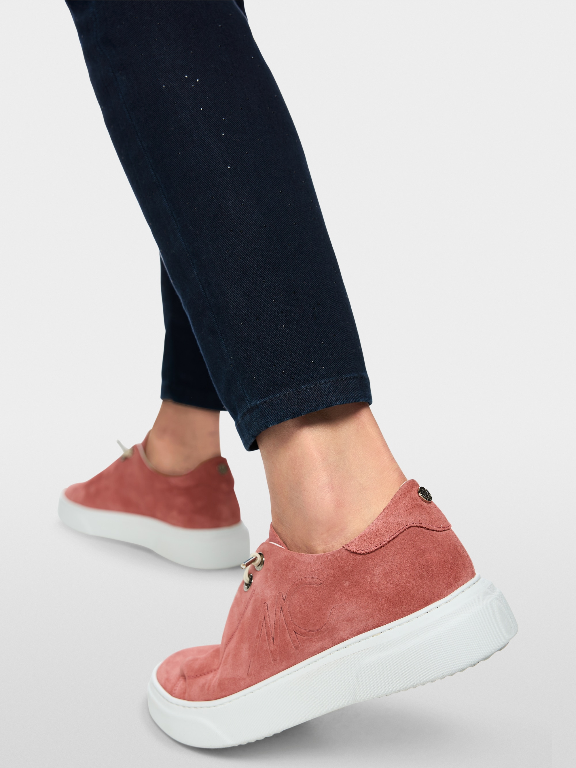 SILVI slim-fit jeans with low waistband