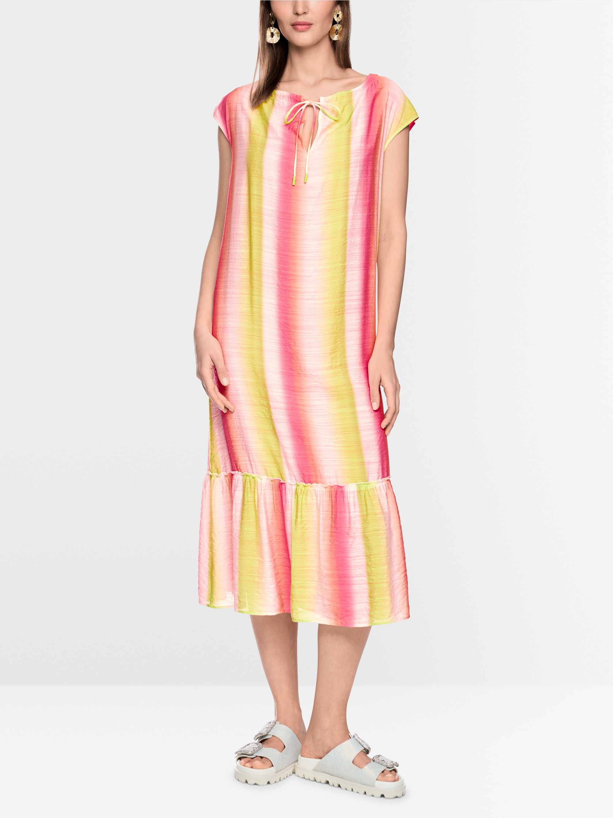 Robe midi rayée à volants