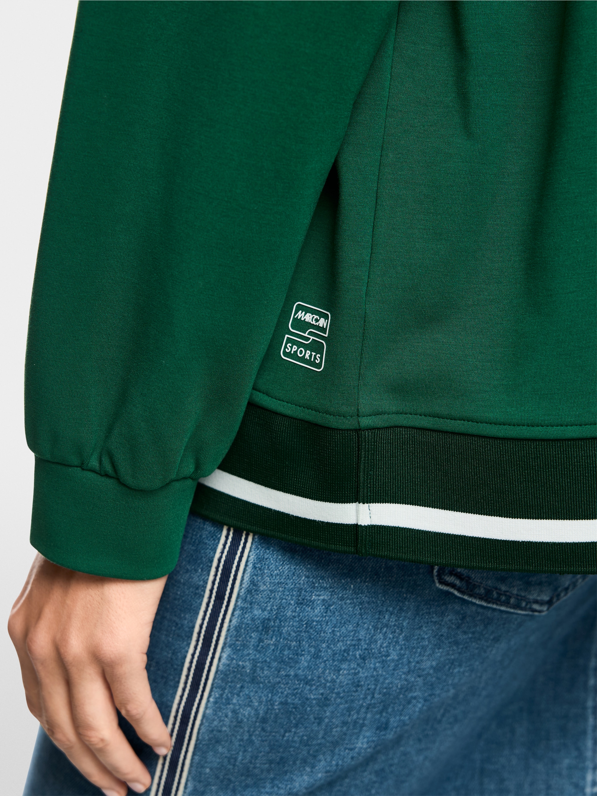 Loose jacket with striped details