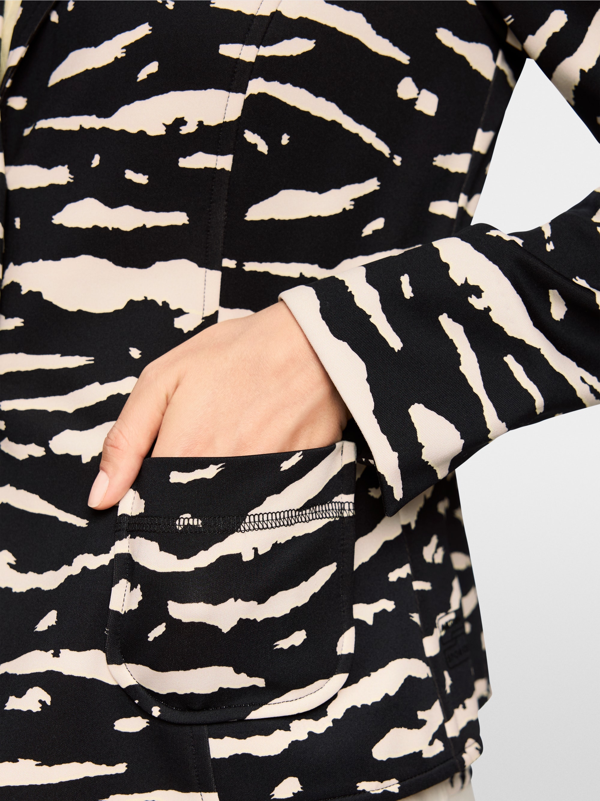 Blazer with animal print