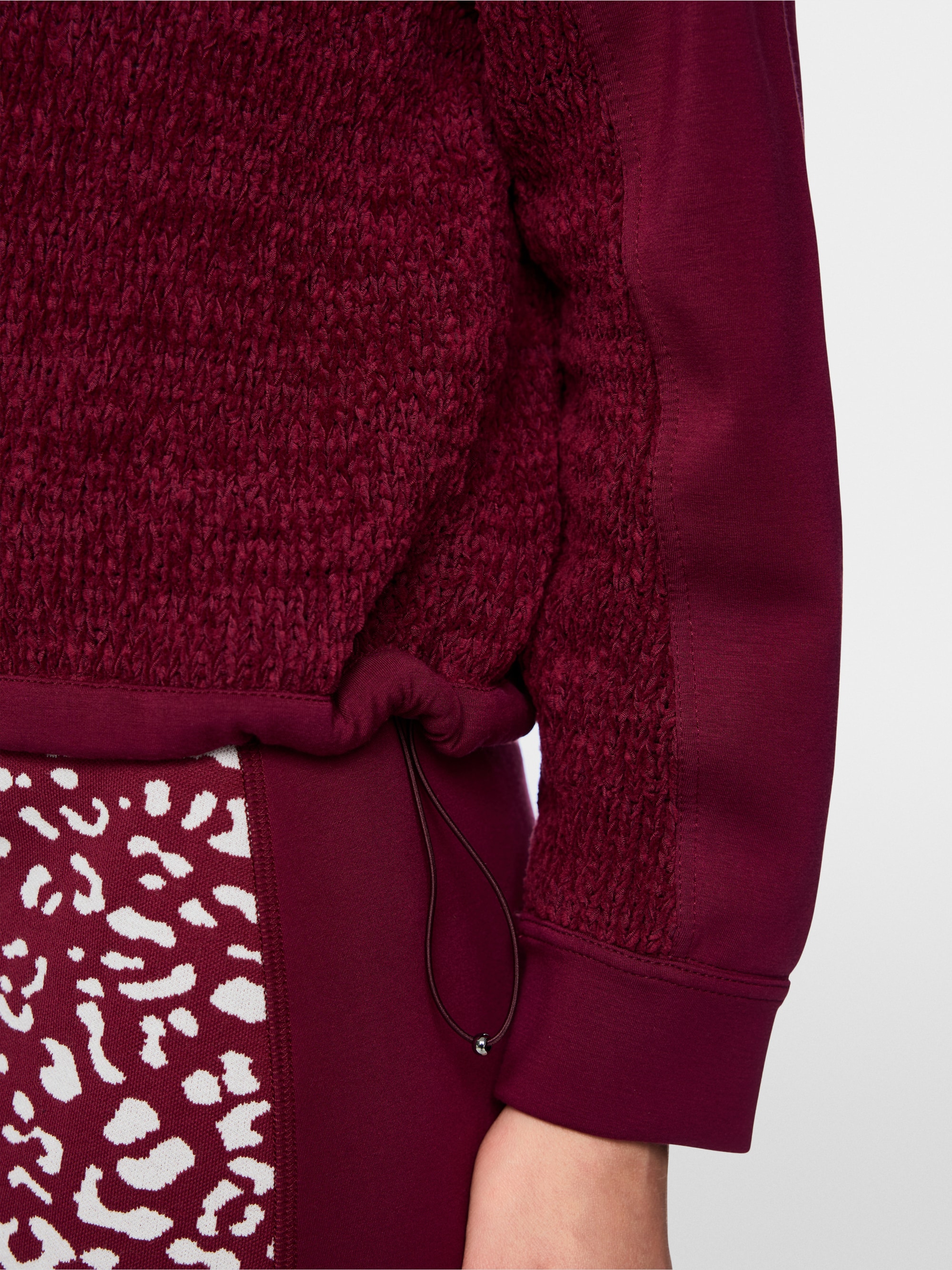 Cardigan tricoté en Allemagne