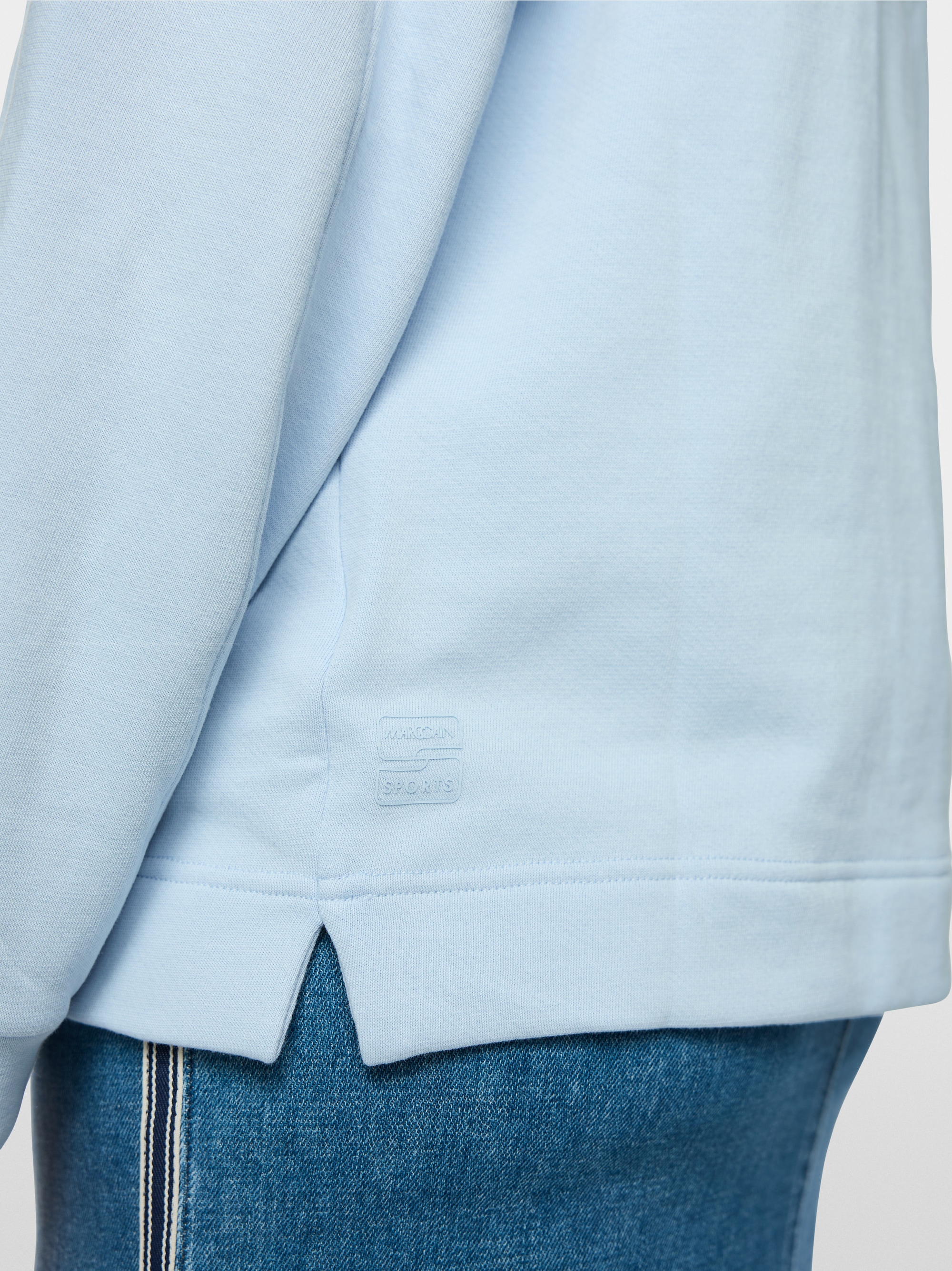 Sweatshirt with flocking