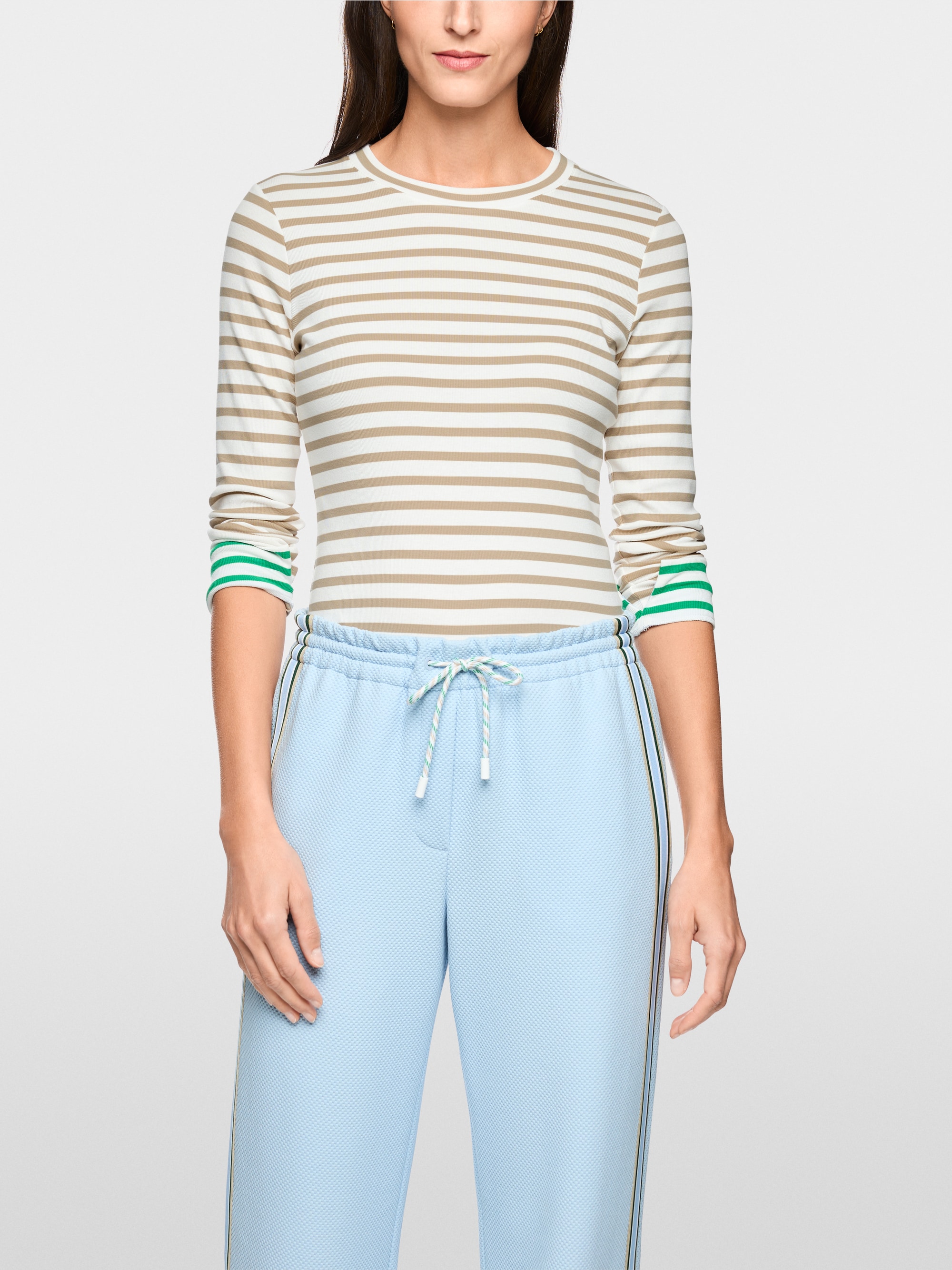 Slim-fit striped shirt