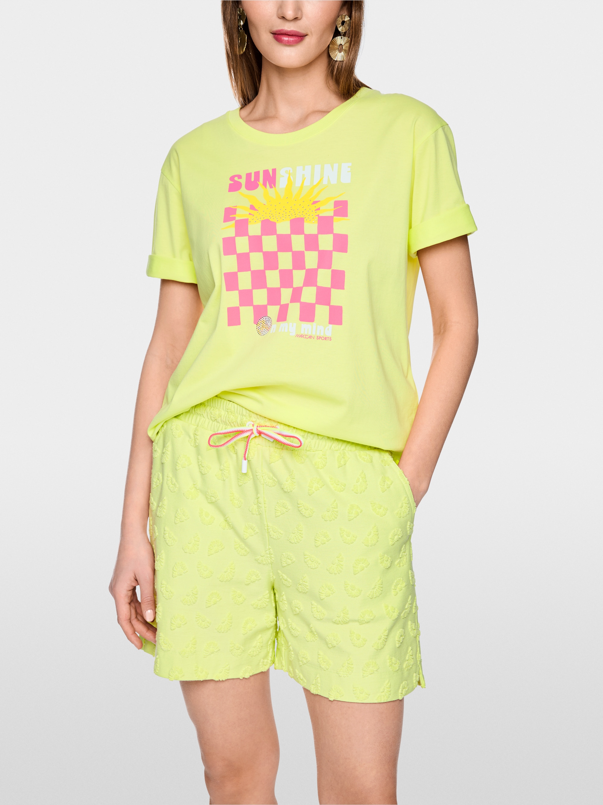 T-shirt with ‘Rethink Together’ print