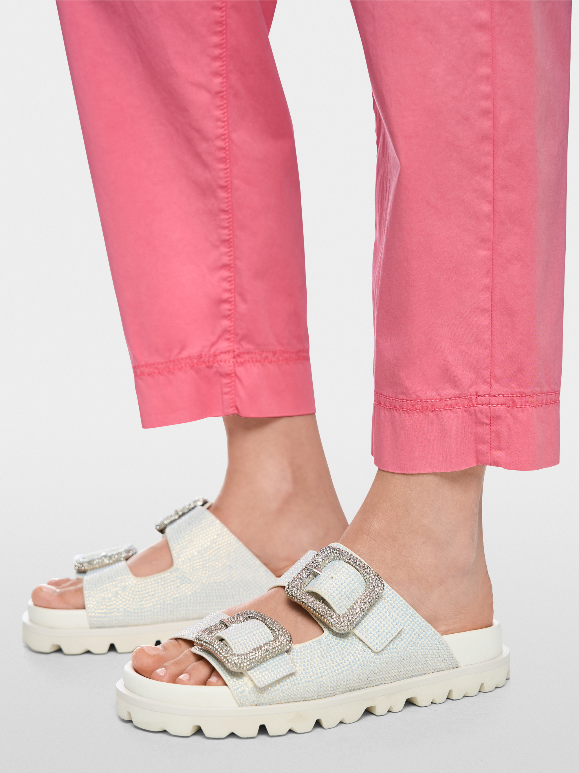 RUMA relaxed fit trousers in O-shape