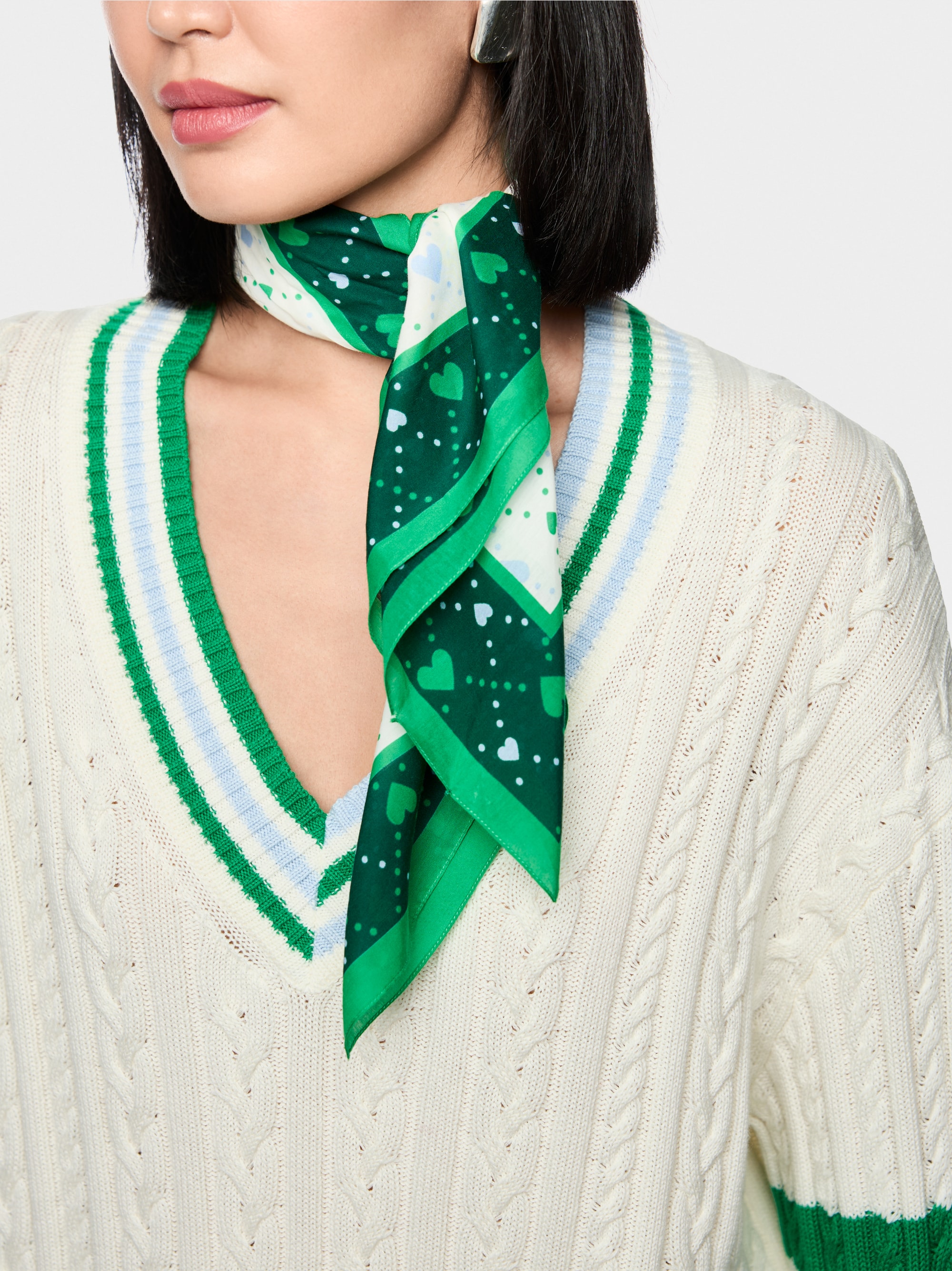 Cotton-silk scarf with heart print