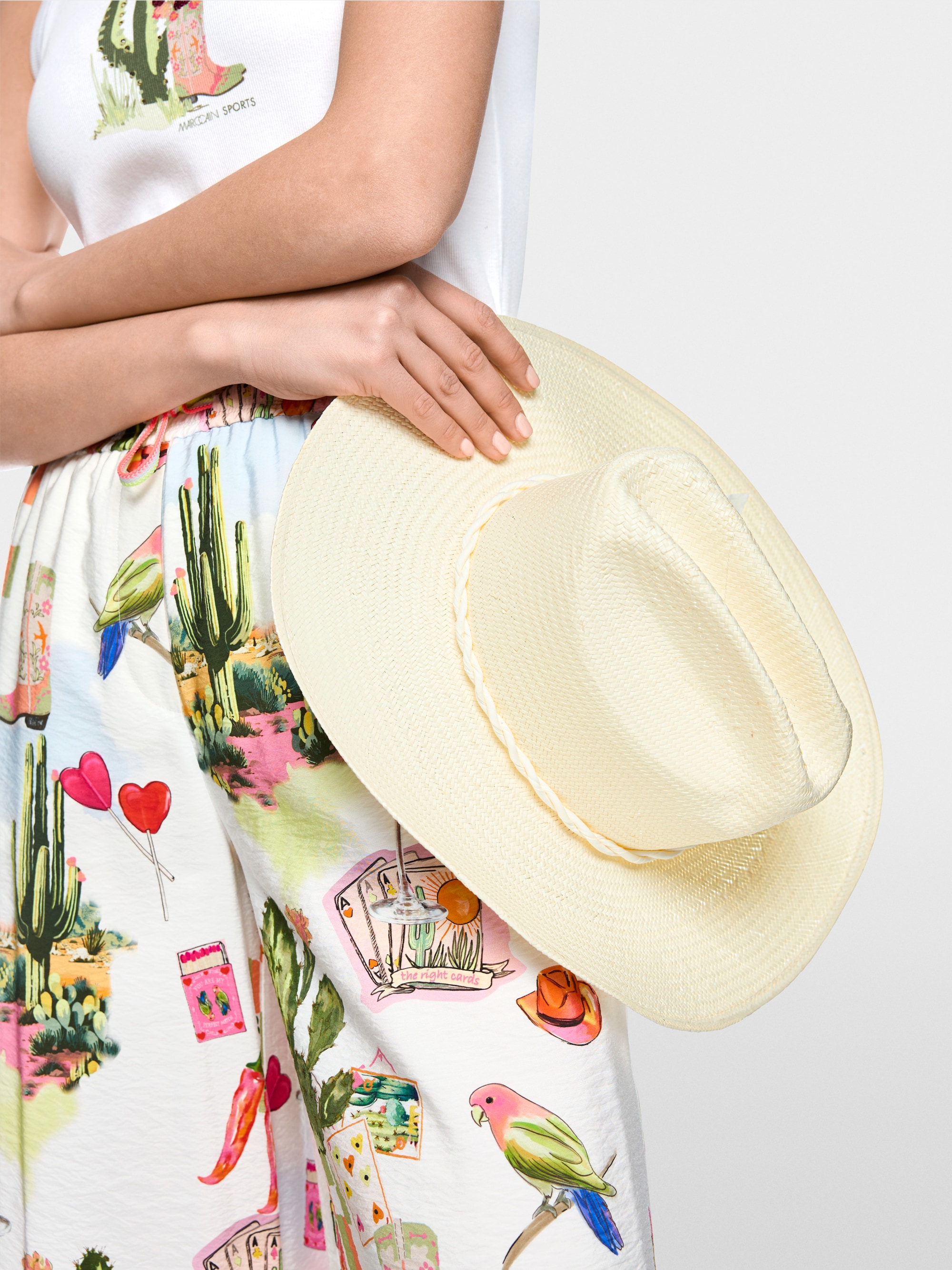 Cowboy sun hat made of paper fibre
