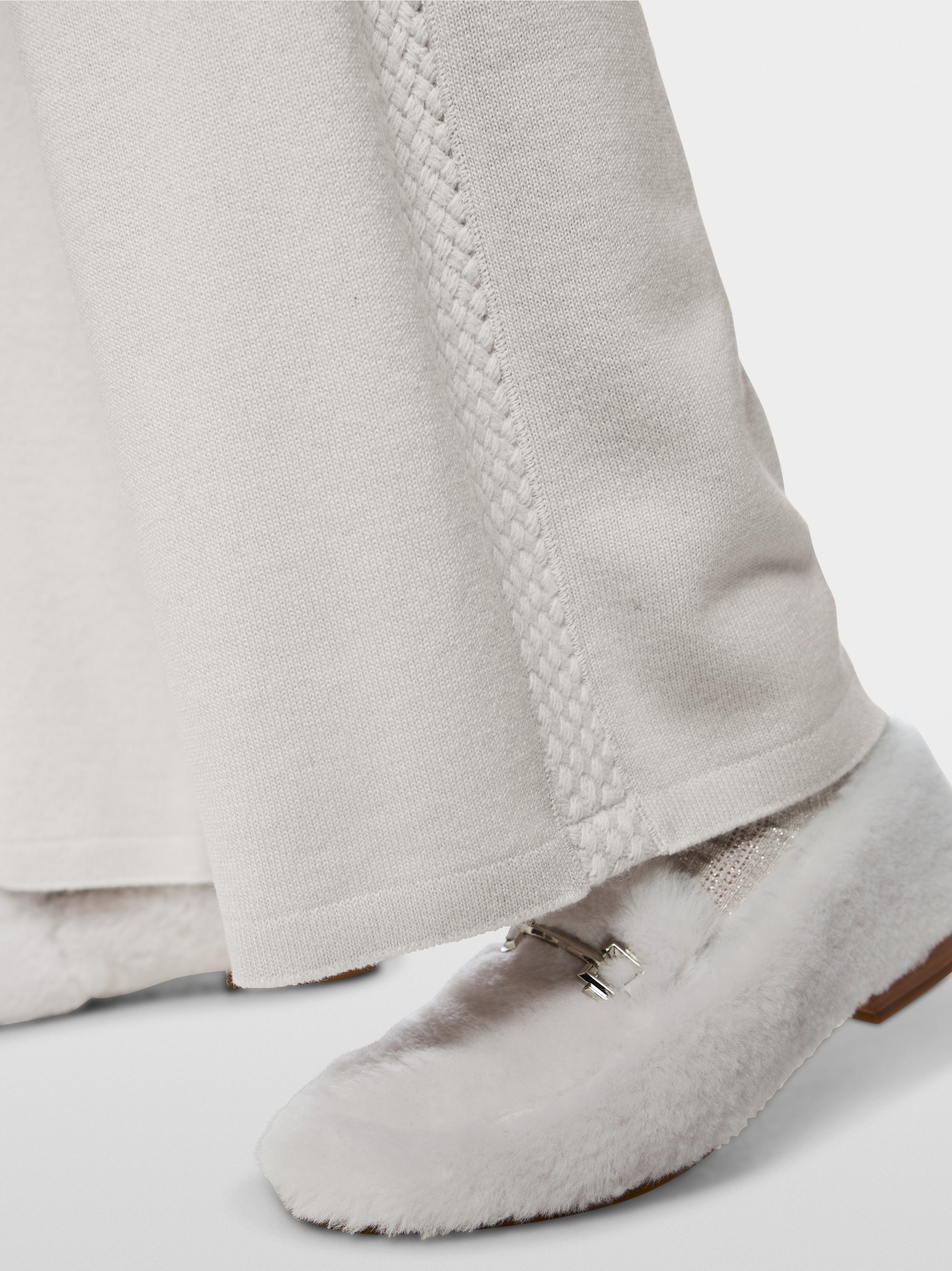‘Knitted in Germany’ WASHINGTON trousers
