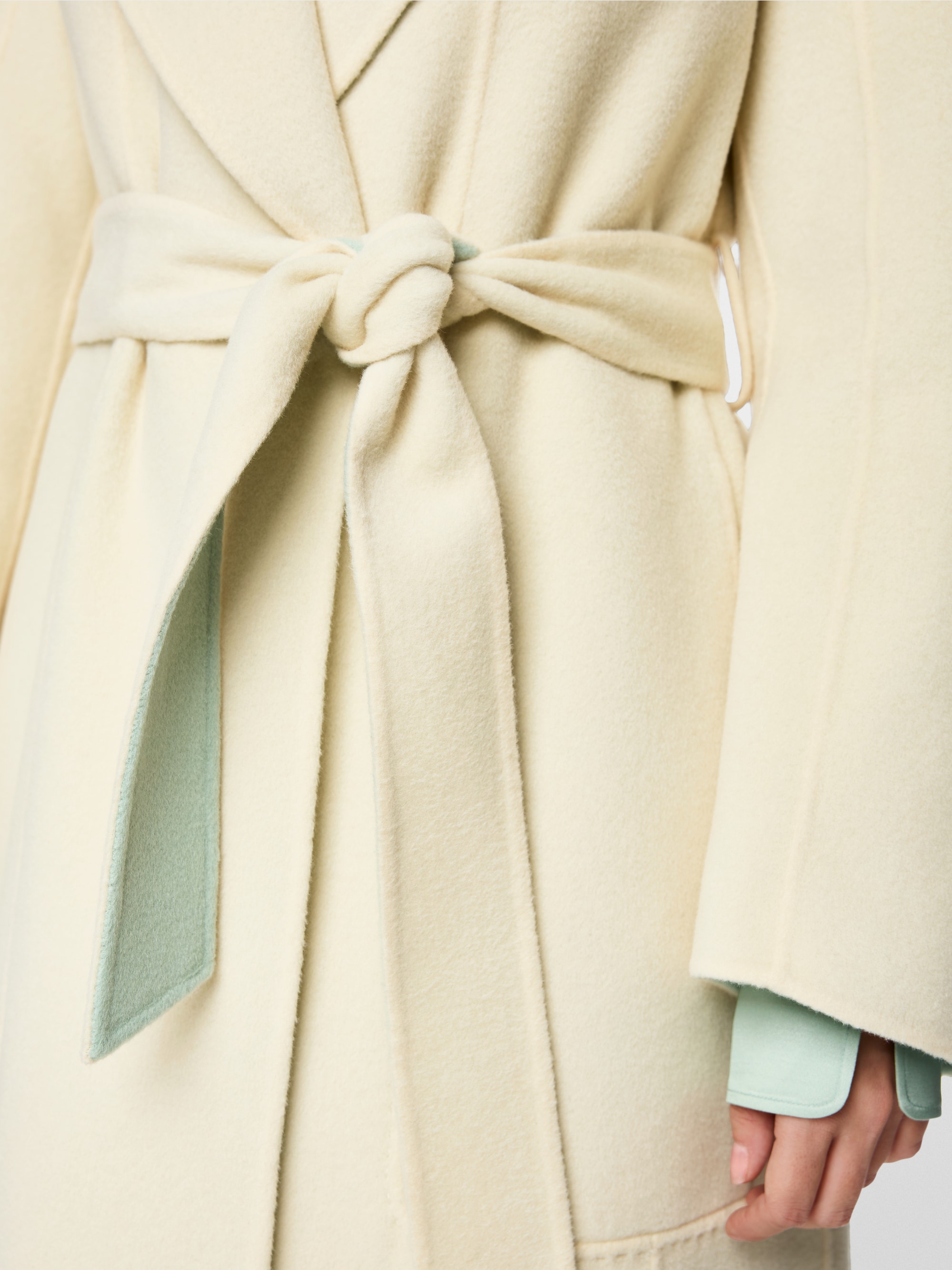 Luxurious reversible wool coat