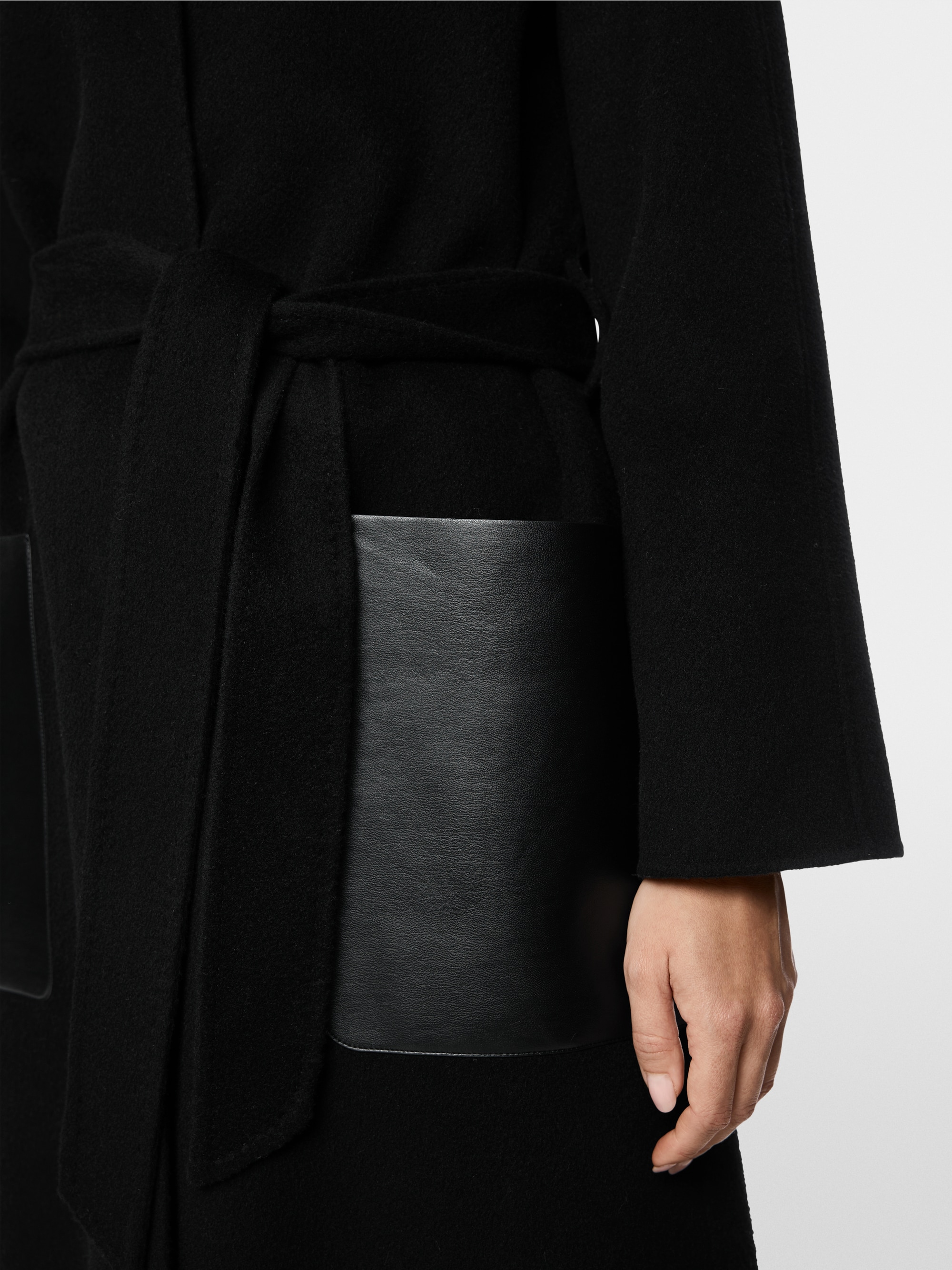 Short coat with leather details