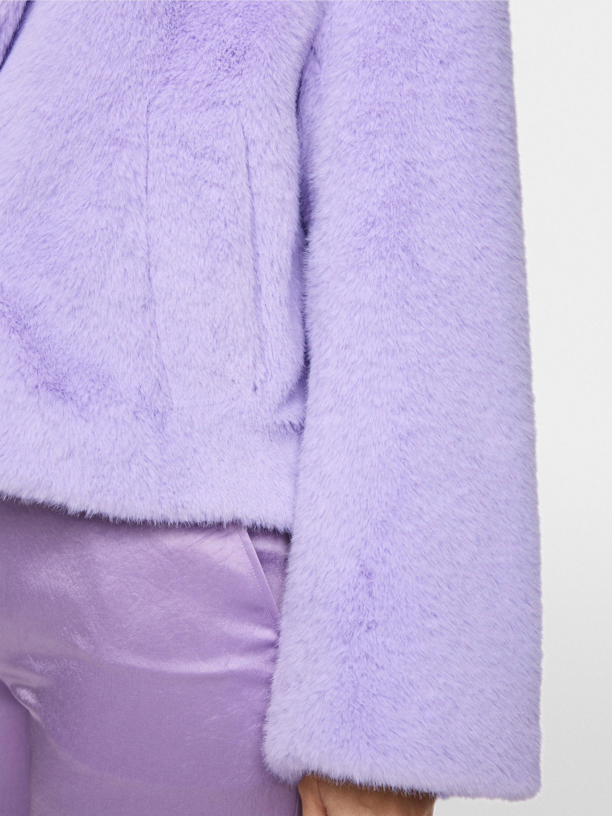 Short faux fur outdoor coat