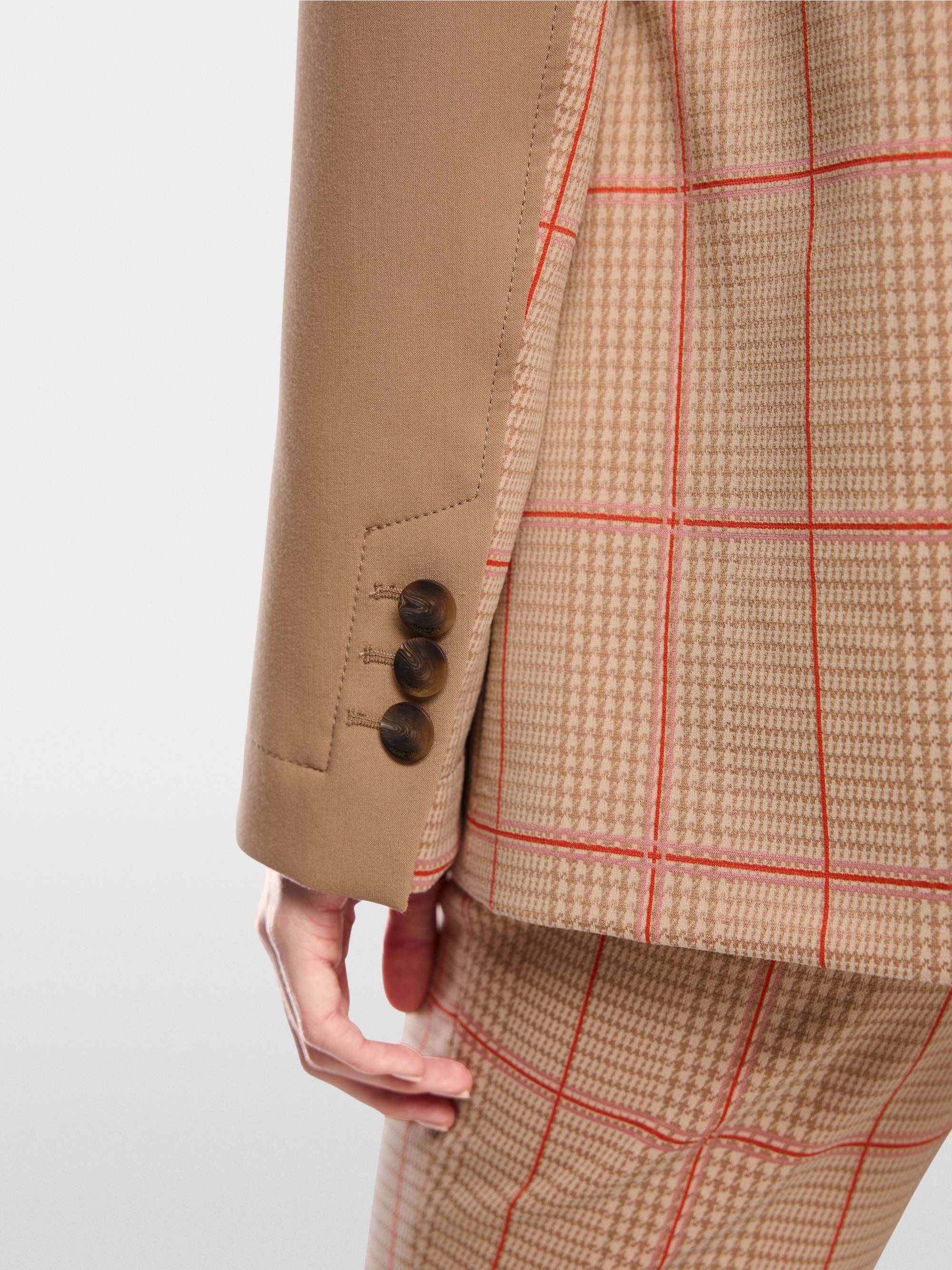 Two-button blazer with checked pattern