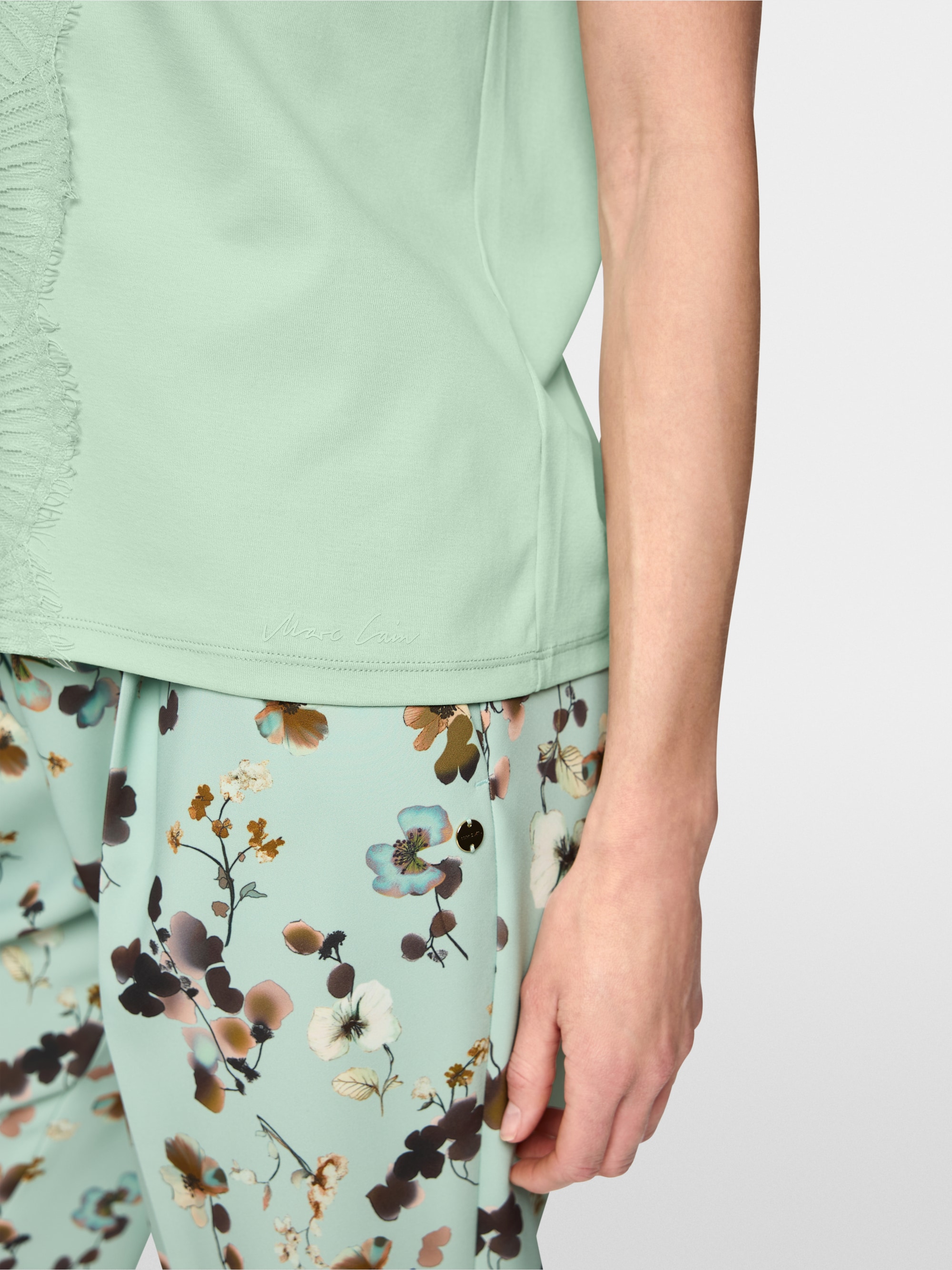 Shirt with lace trim