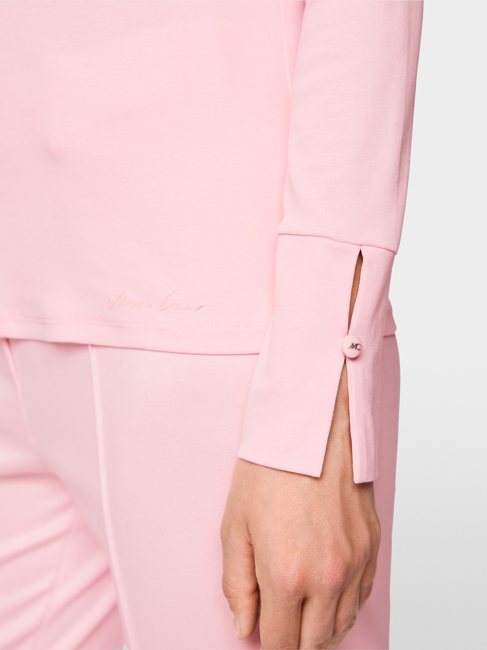 Basic shirt with stand-up collar