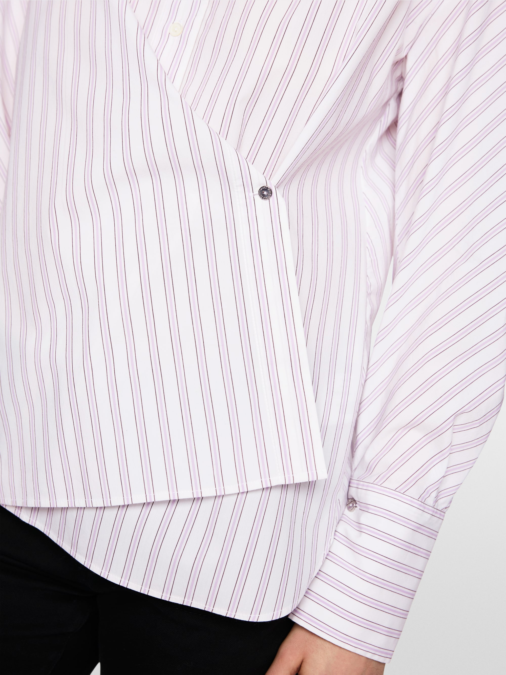 Wrap blouse in a modern layered look