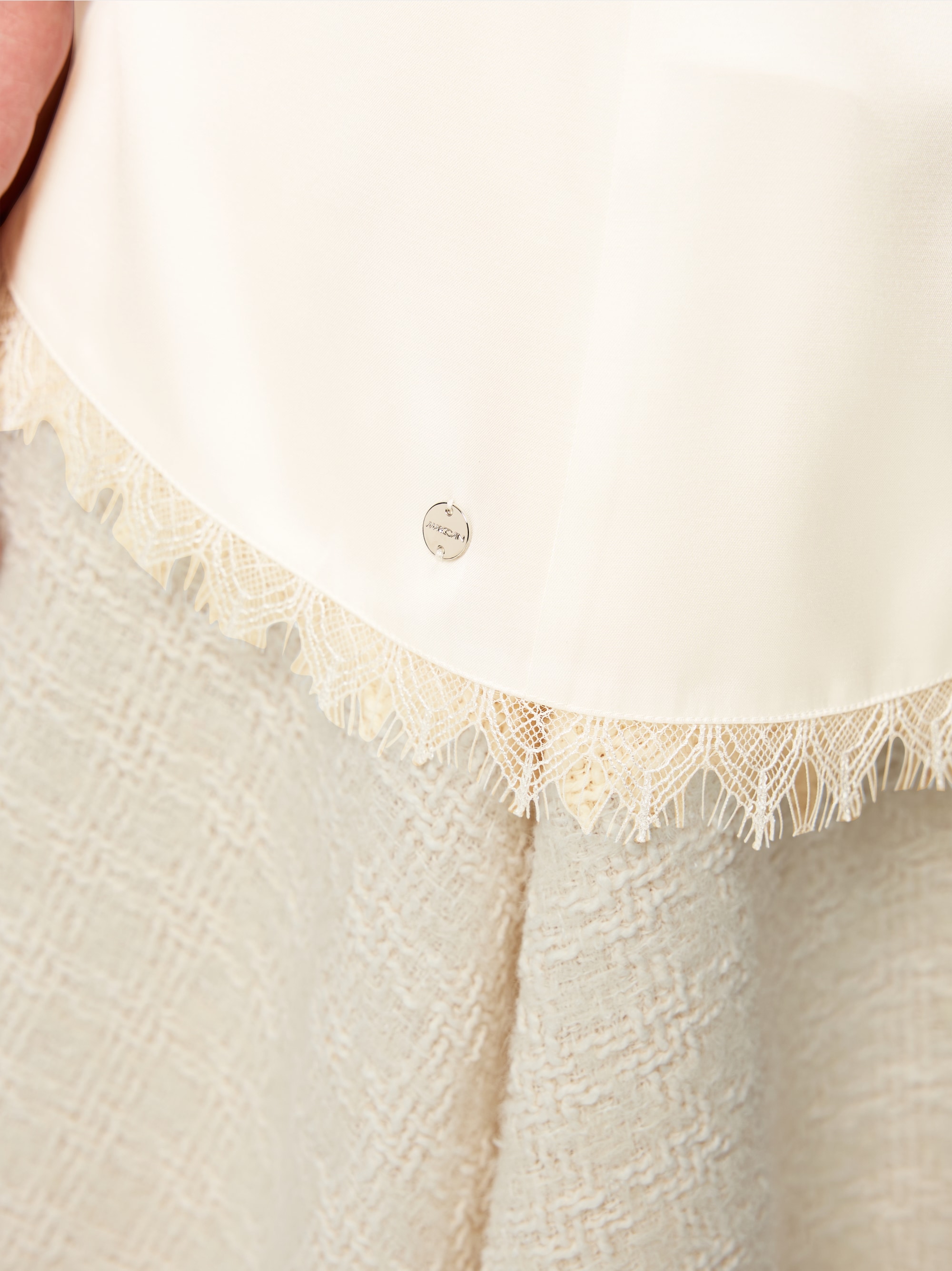 Asymmetrical top