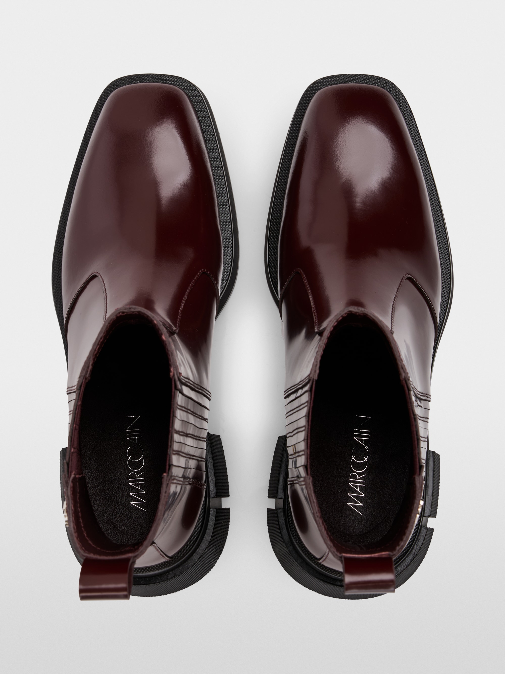 Leather Chelsea boots