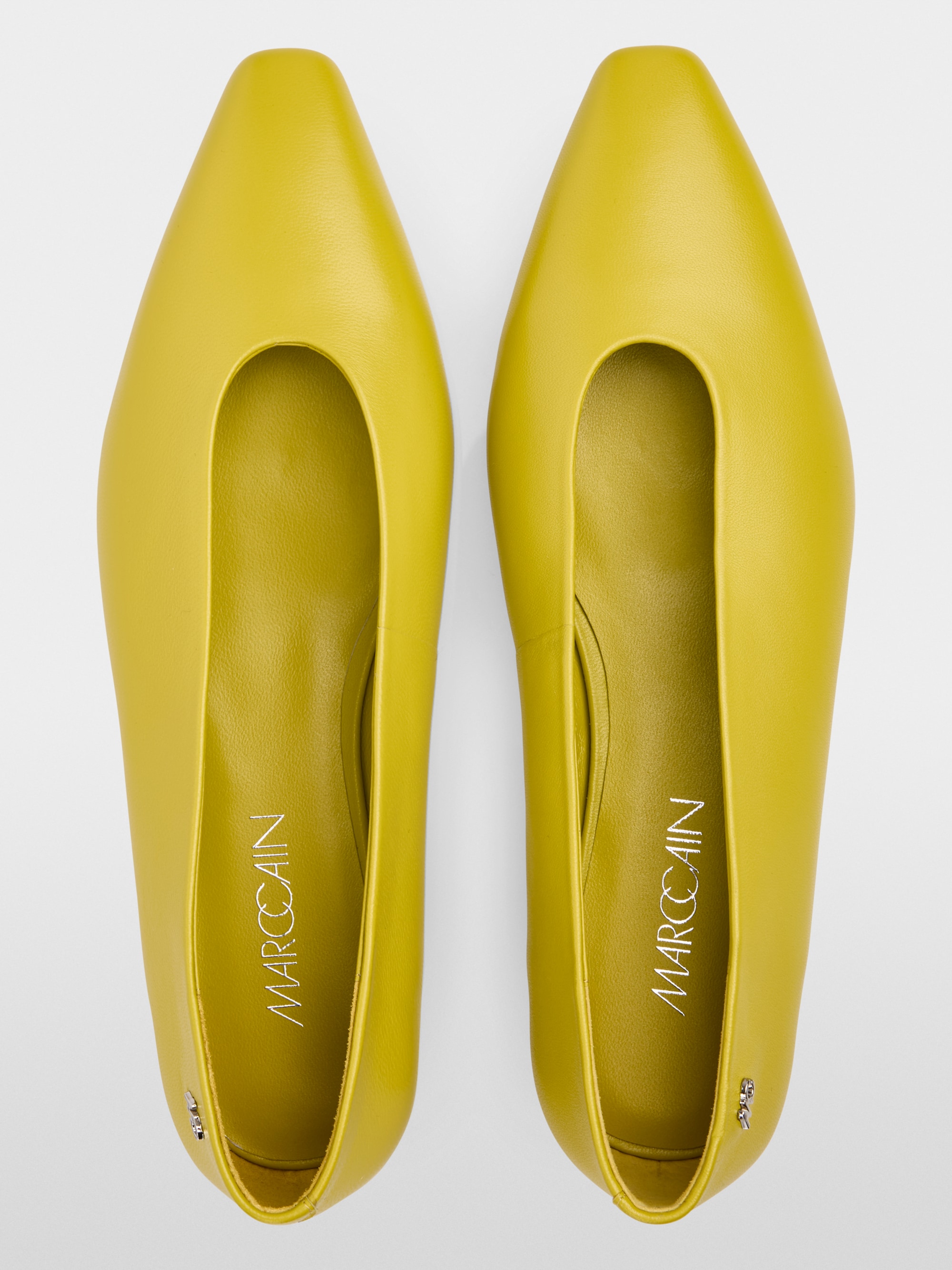 Leather ballerina flats