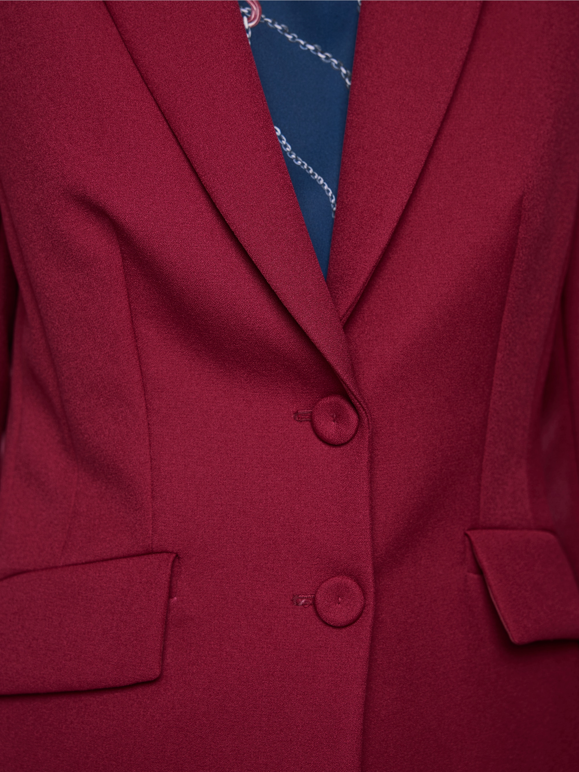 Fitted blazer with lapels