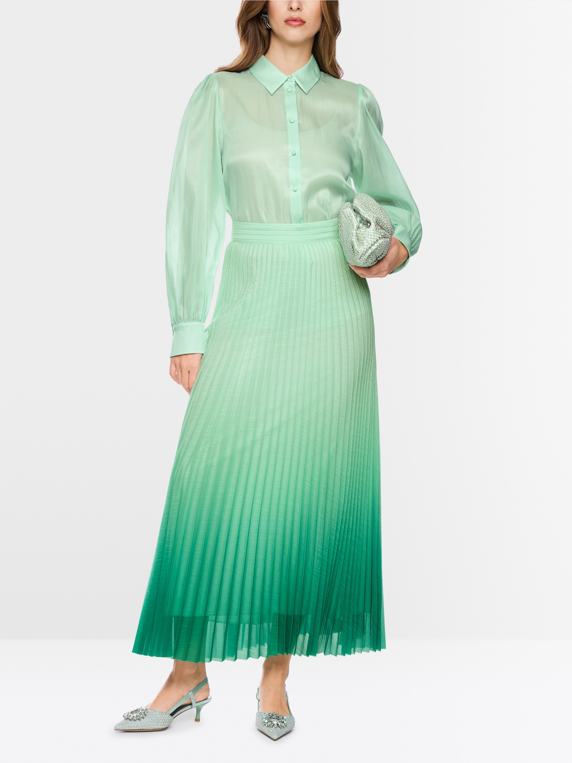Pleated skirt with colour gradient