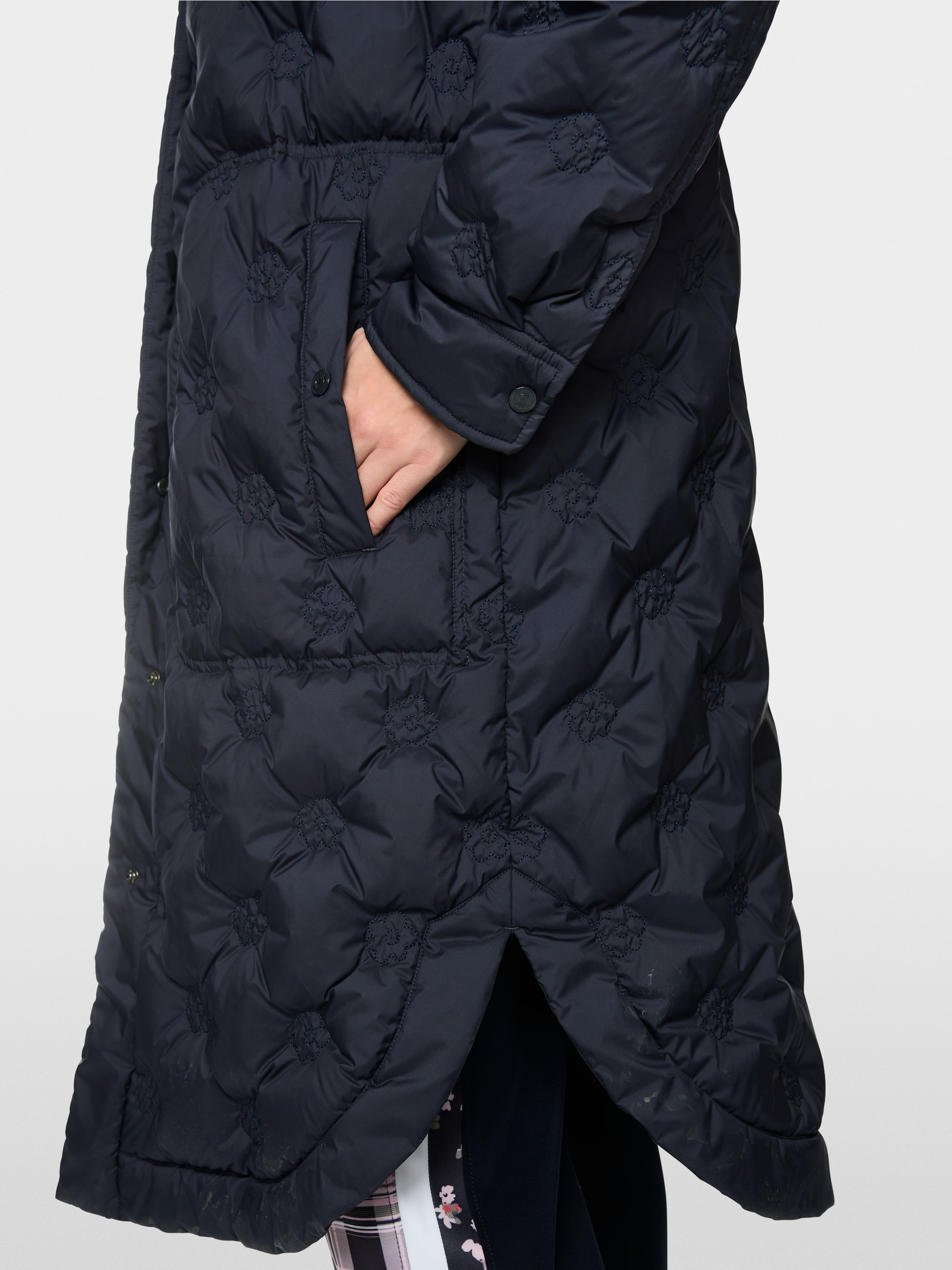 Quilted coat with light down lining