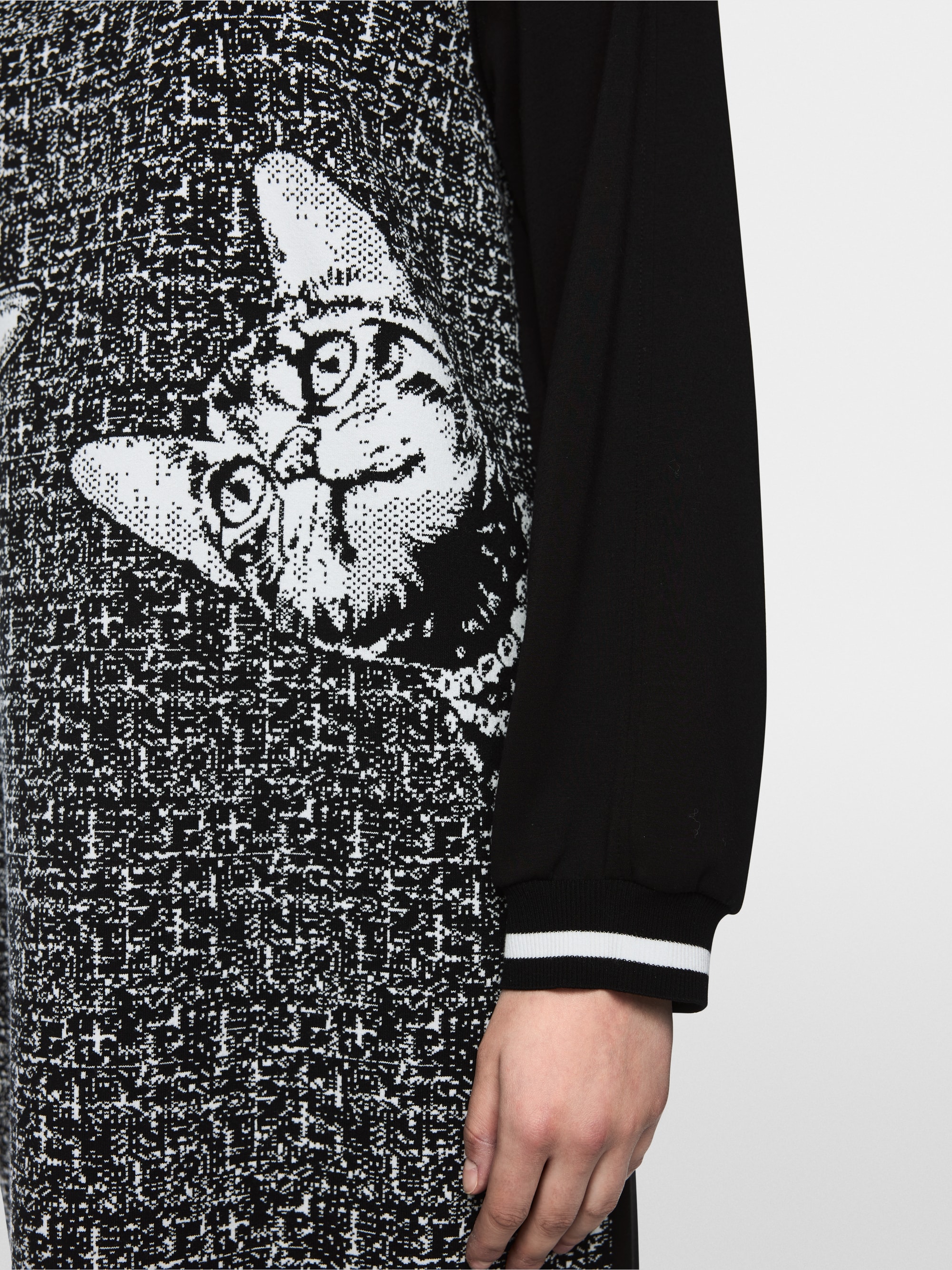‘Knitted in Germany’ print dress