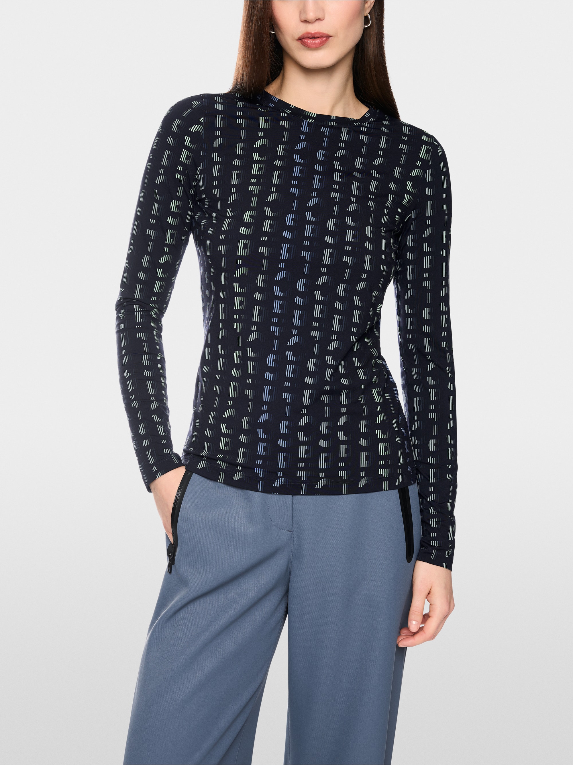 Long-sleeved shirt with graphic print