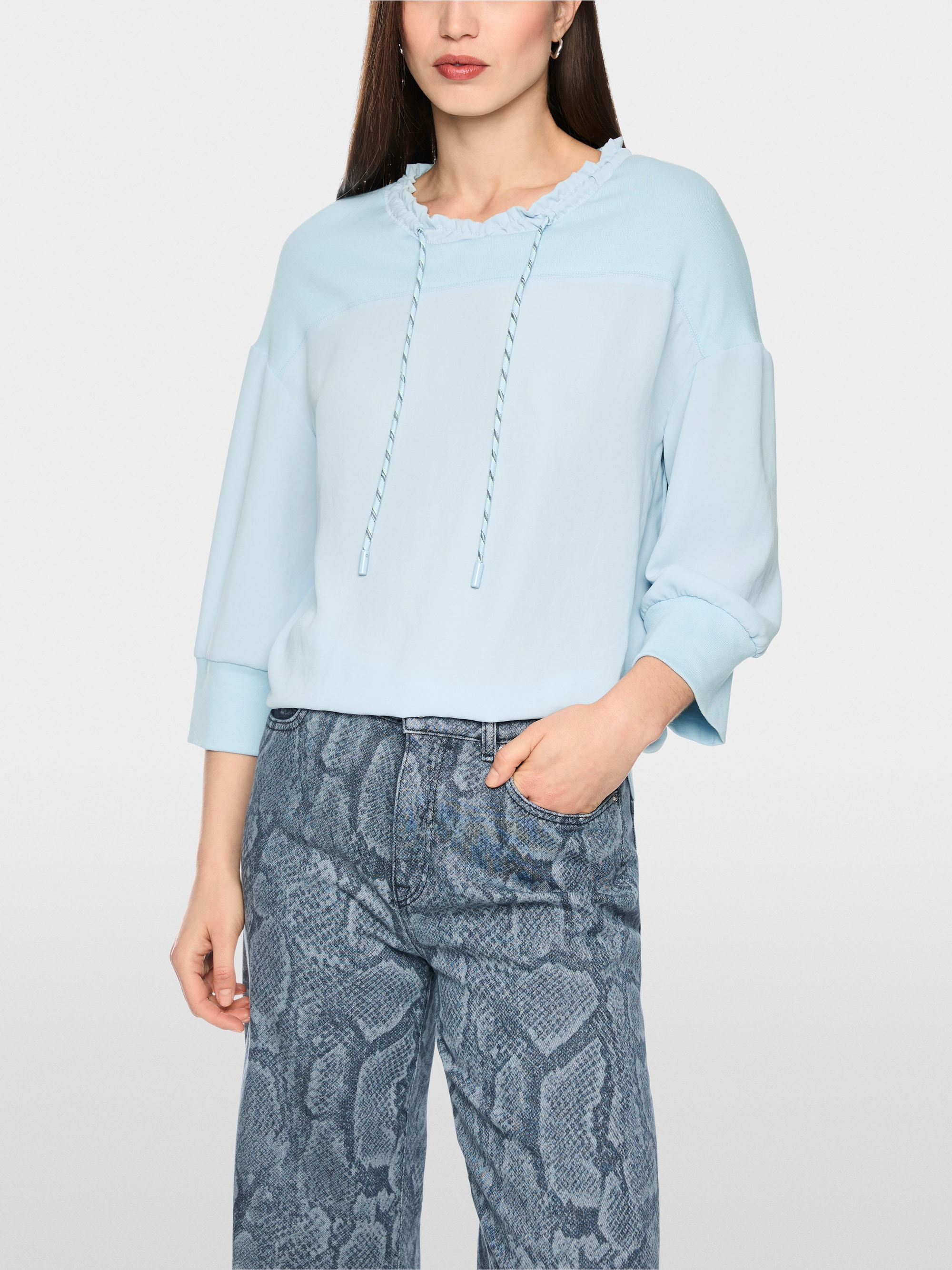 Loose-fit blouse shirt